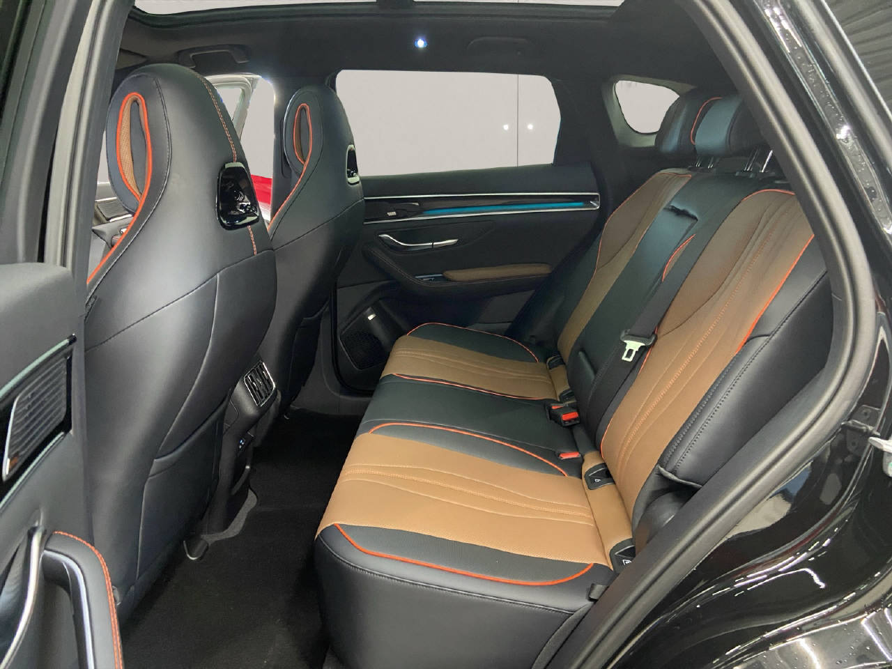 BYD Seal U DM-i Design AWD-image-9