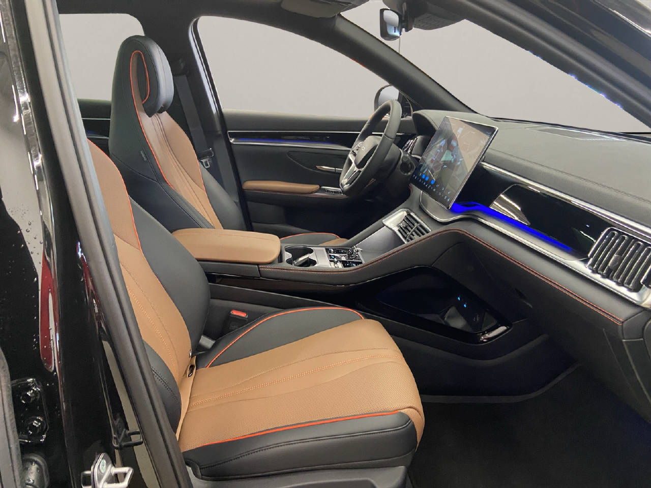 BYD Seal U DM-i Design AWD-image-10