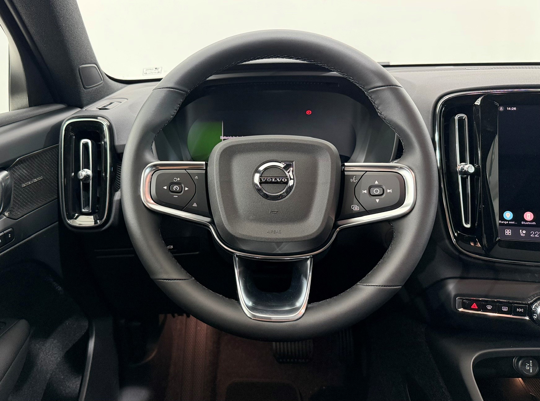 VOLVO EX40 Twin Ultra AWD-image-9