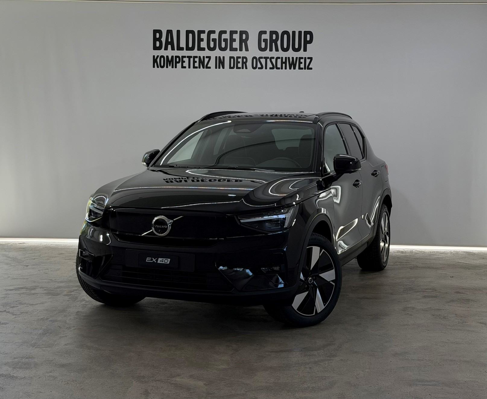 VOLVO EX40 Twin Ultra AWD-image-0