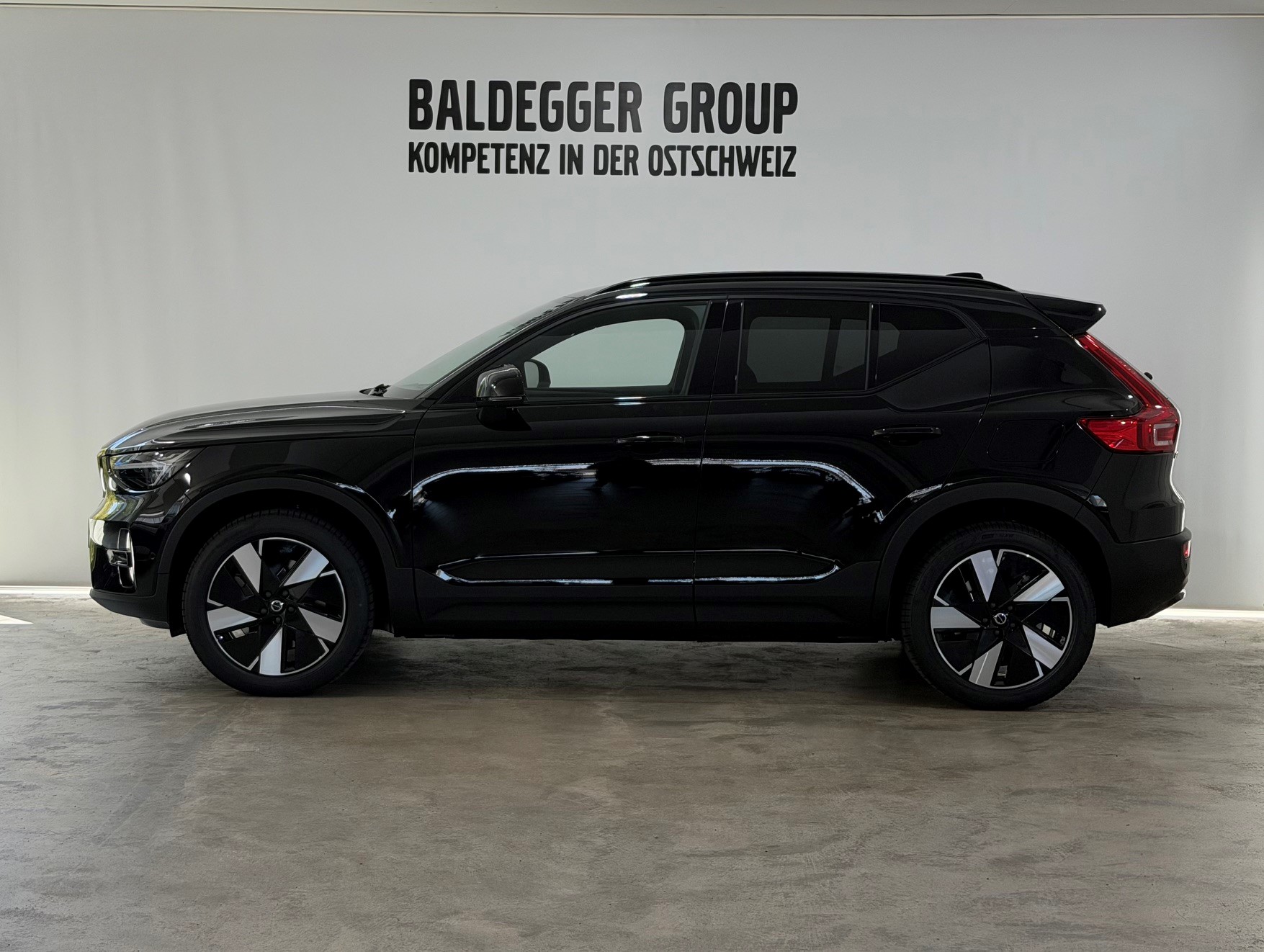 VOLVO EX40 Twin Ultra AWD-image-2
