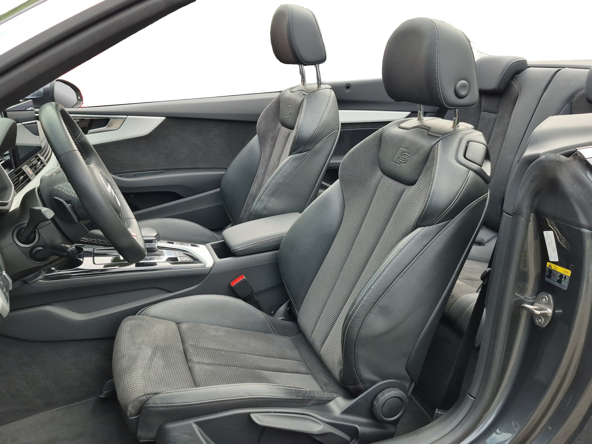 AUDI A5 Cabriolet 40 TFSI S-Line S-tronic quattro-image-9