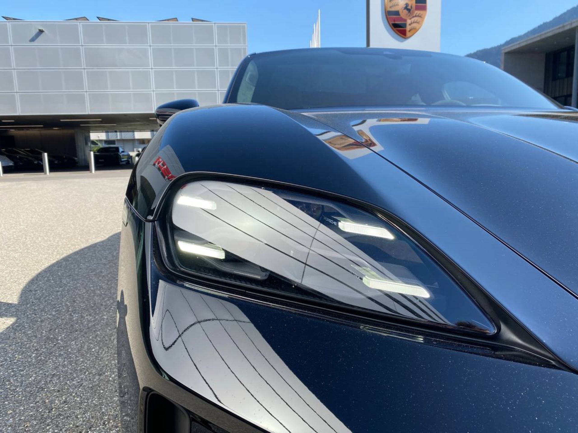 PORSCHE Taycan GTS-image-8