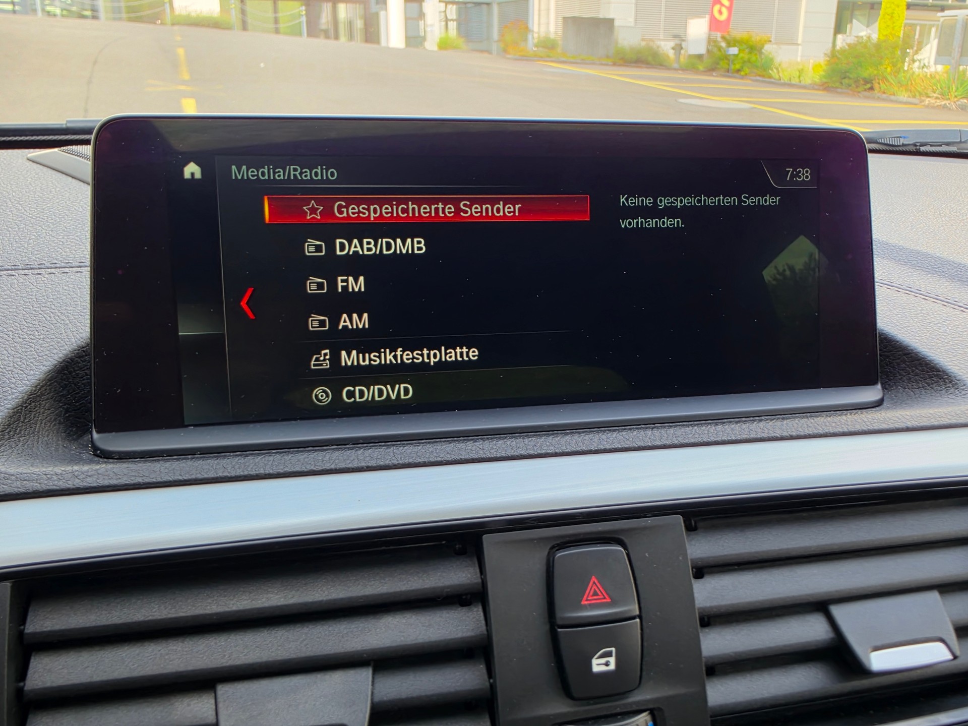 BMW M140i xDrive Steptronic-image-33