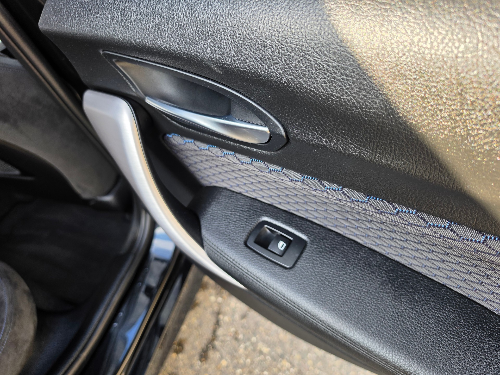 BMW M140i xDrive Steptronic-image-18