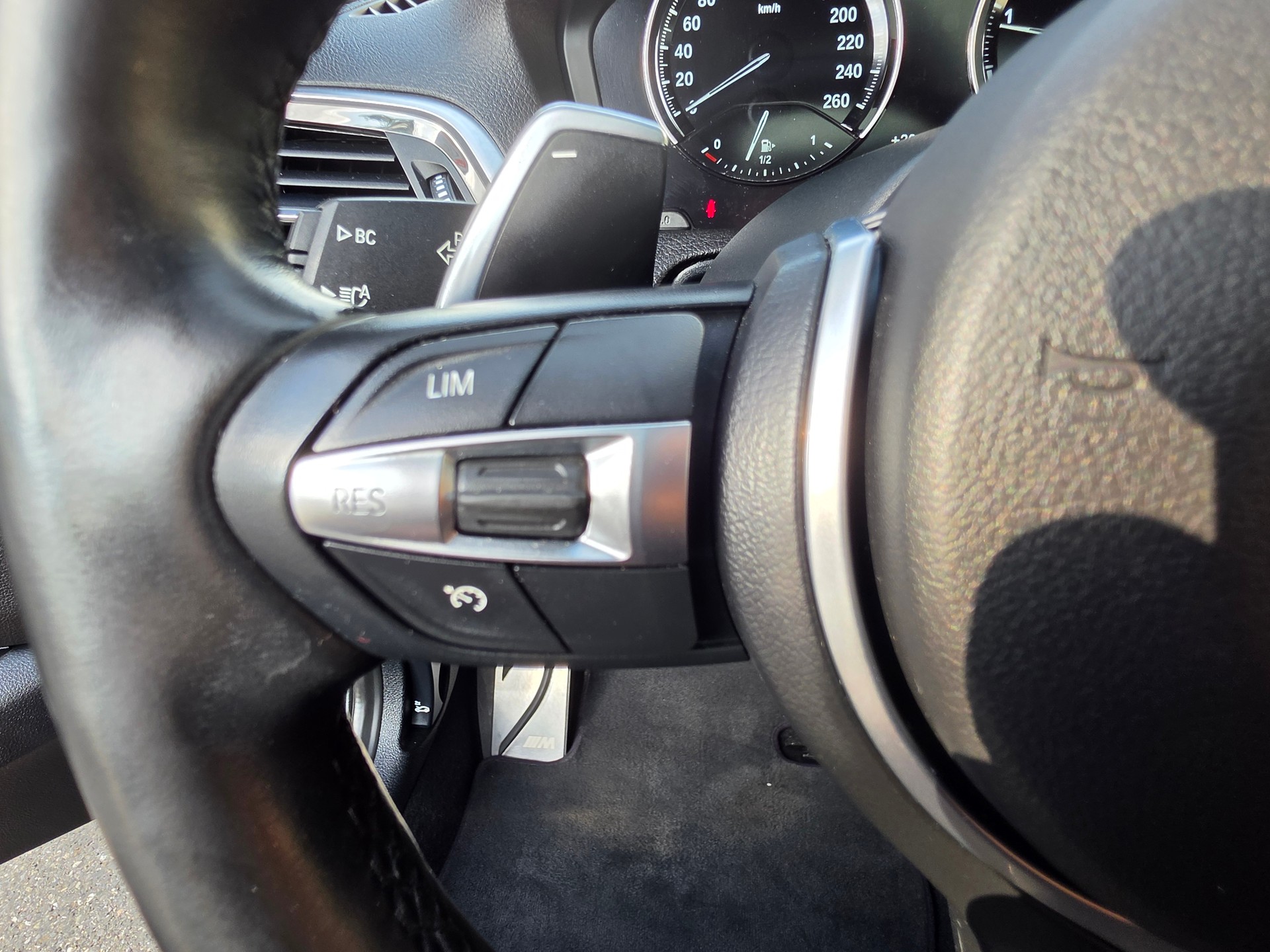 BMW M140i xDrive Steptronic-image-27