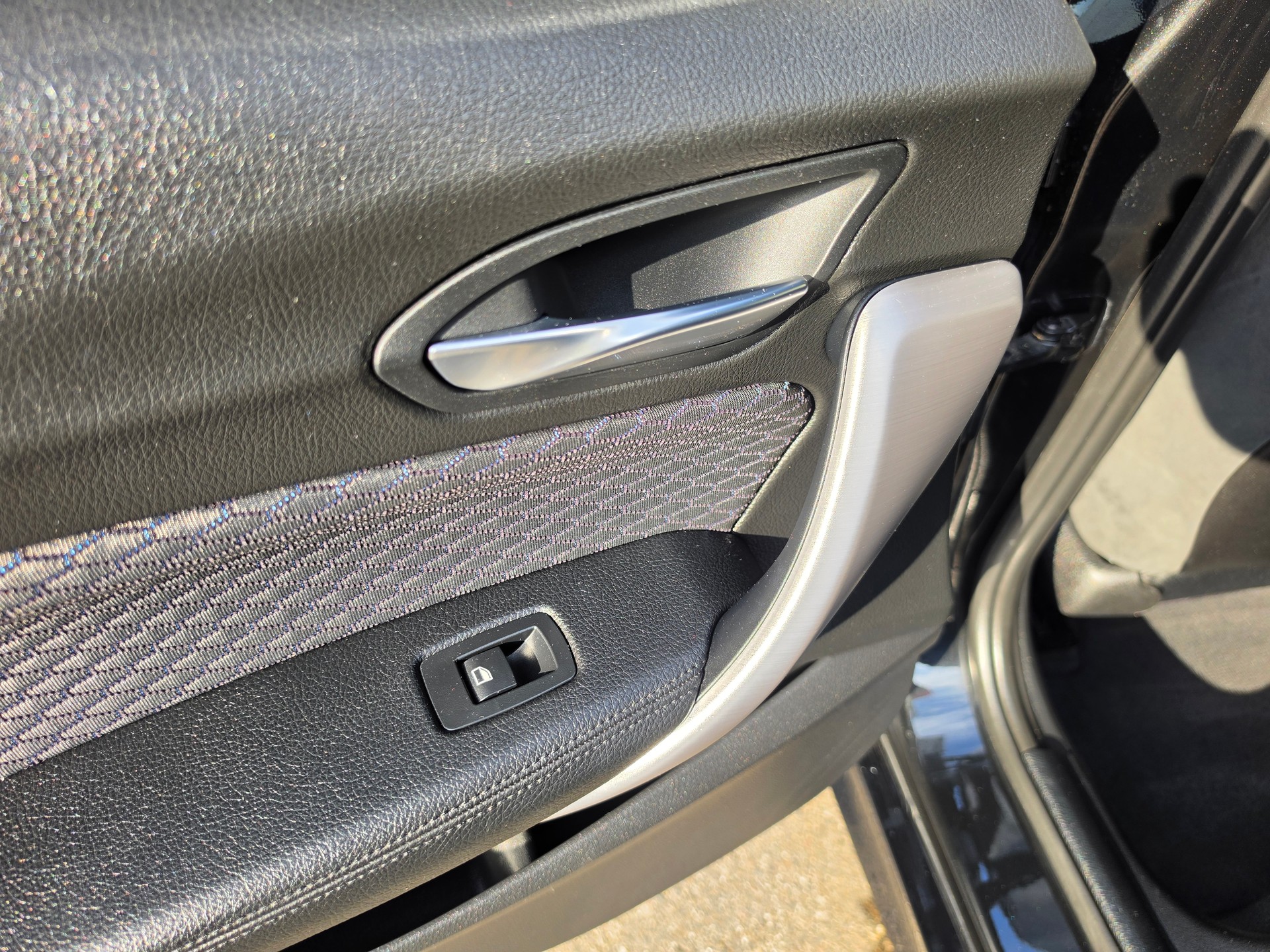 BMW M140i xDrive Steptronic-image-15