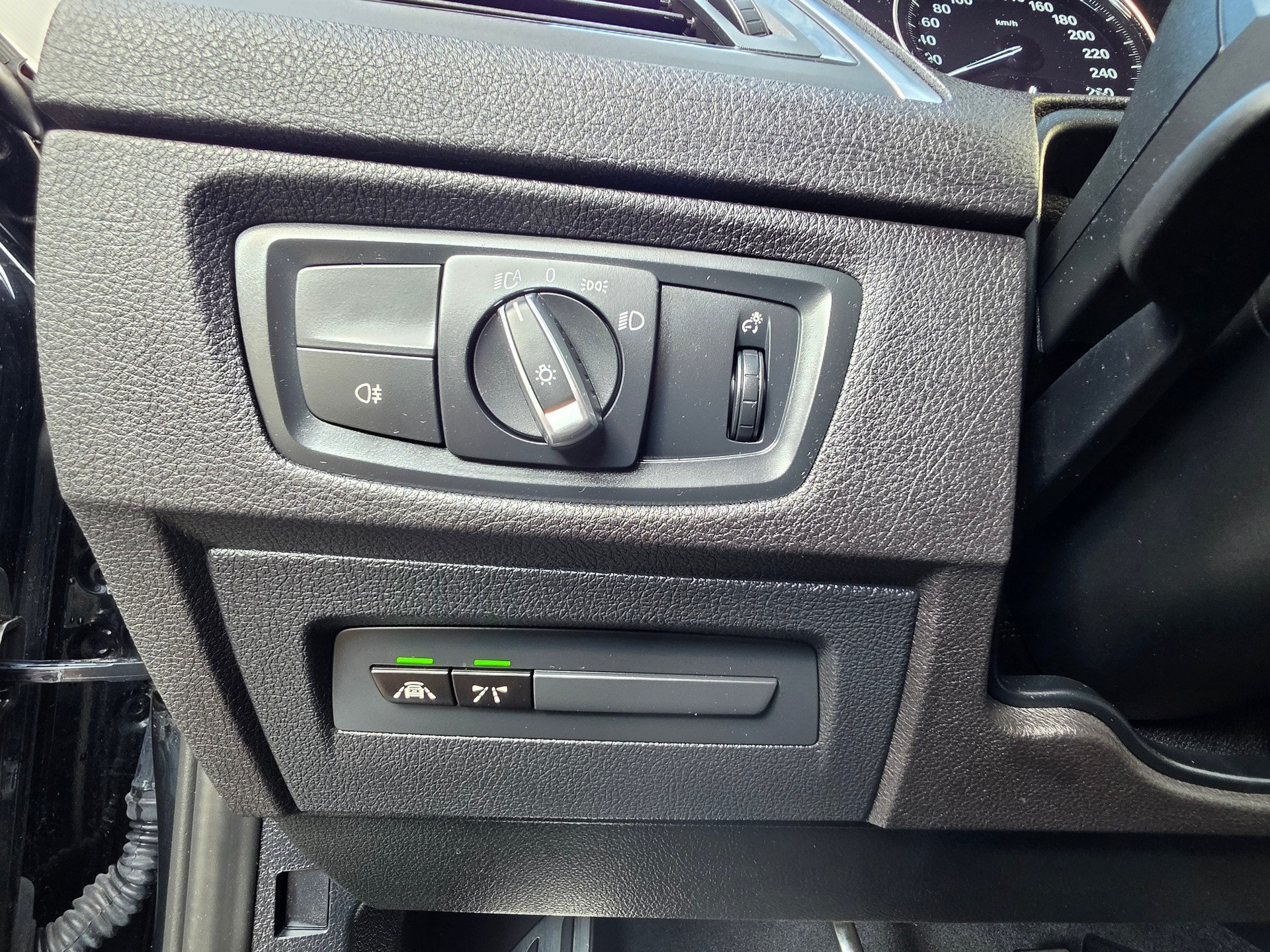 BMW M140i xDrive Steptronic-image-29