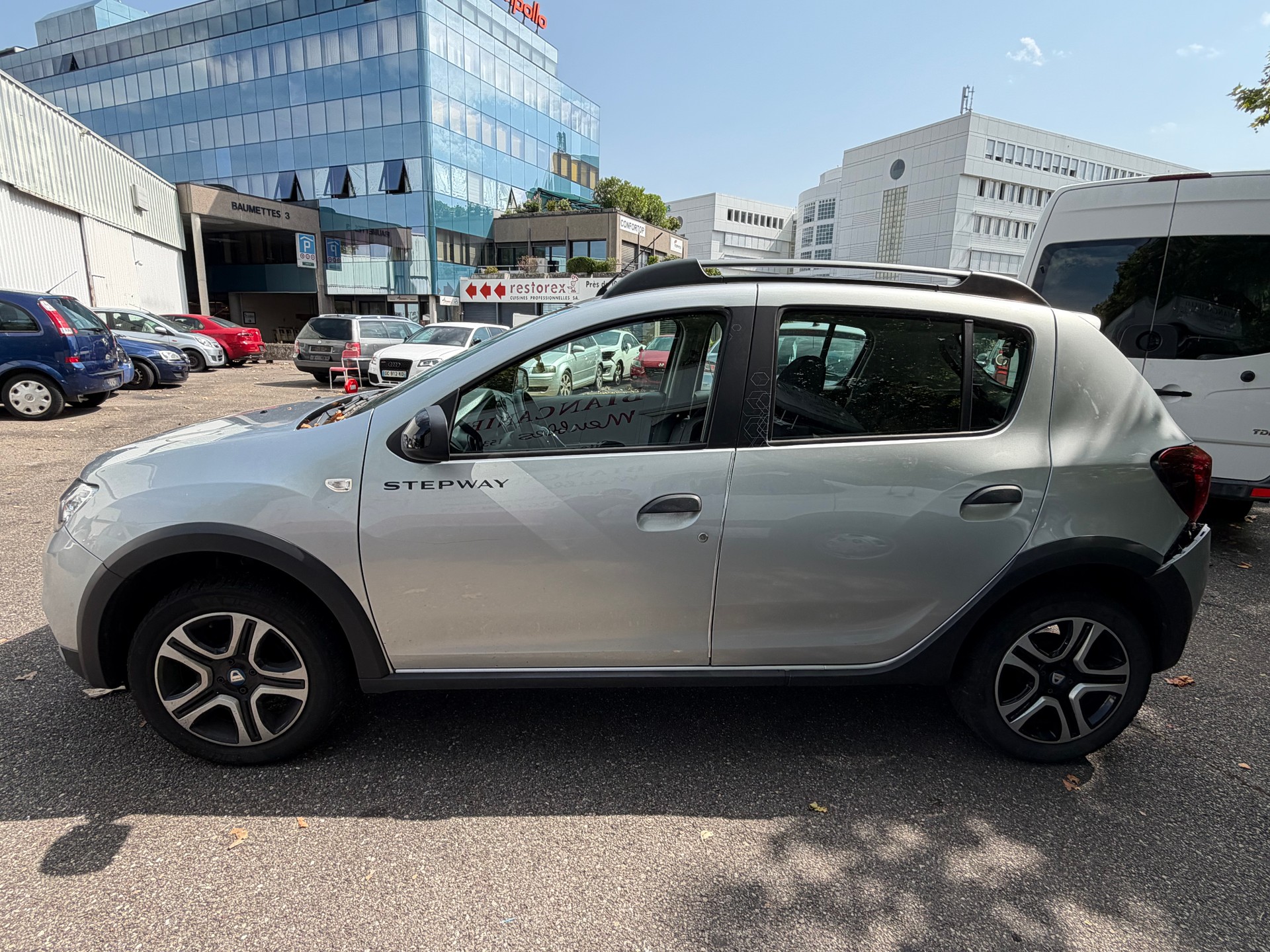 DACIA Sandero Tce 100 Celebration-image-7