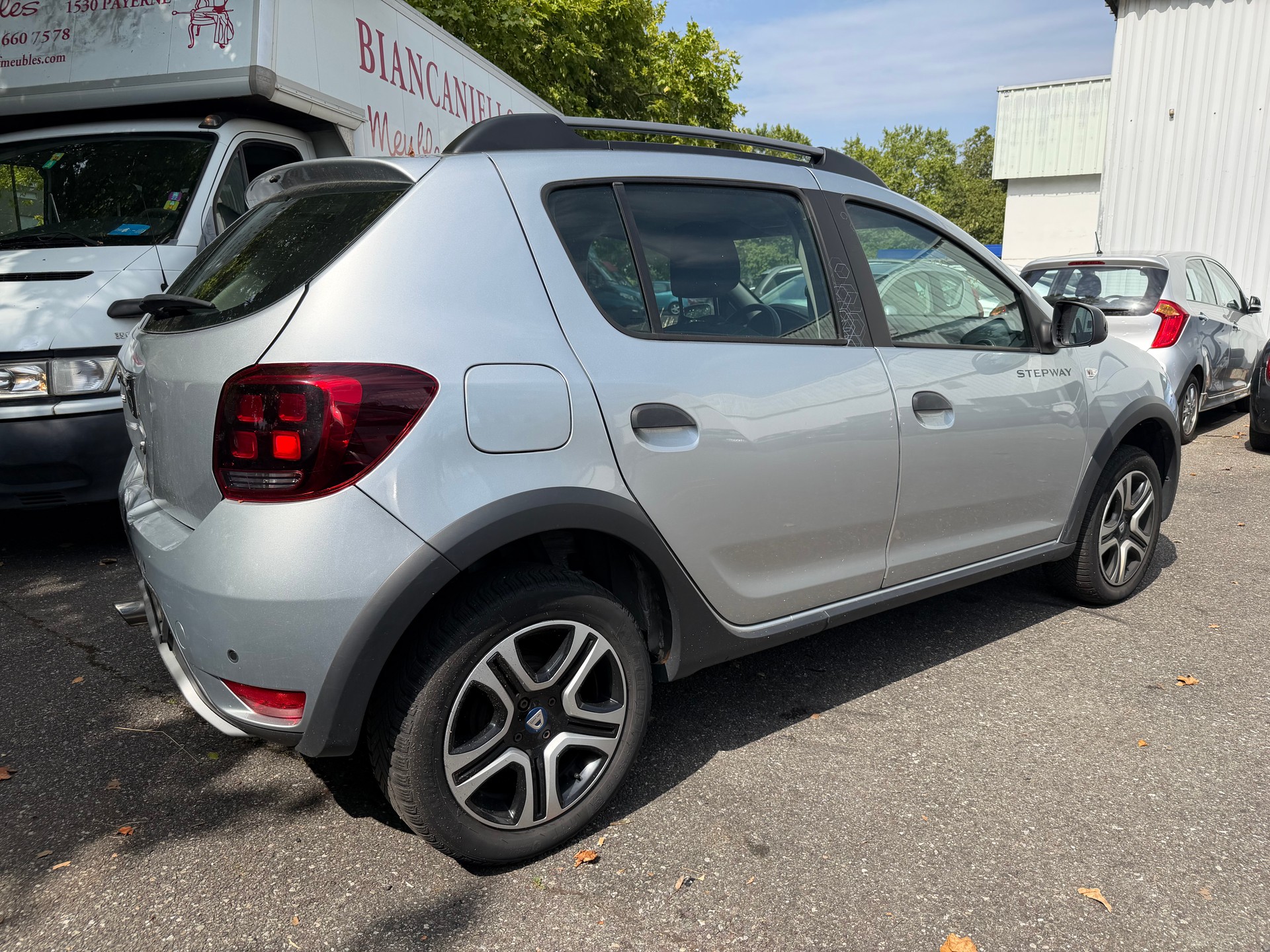 DACIA Sandero Tce 100 Celebration-image-5