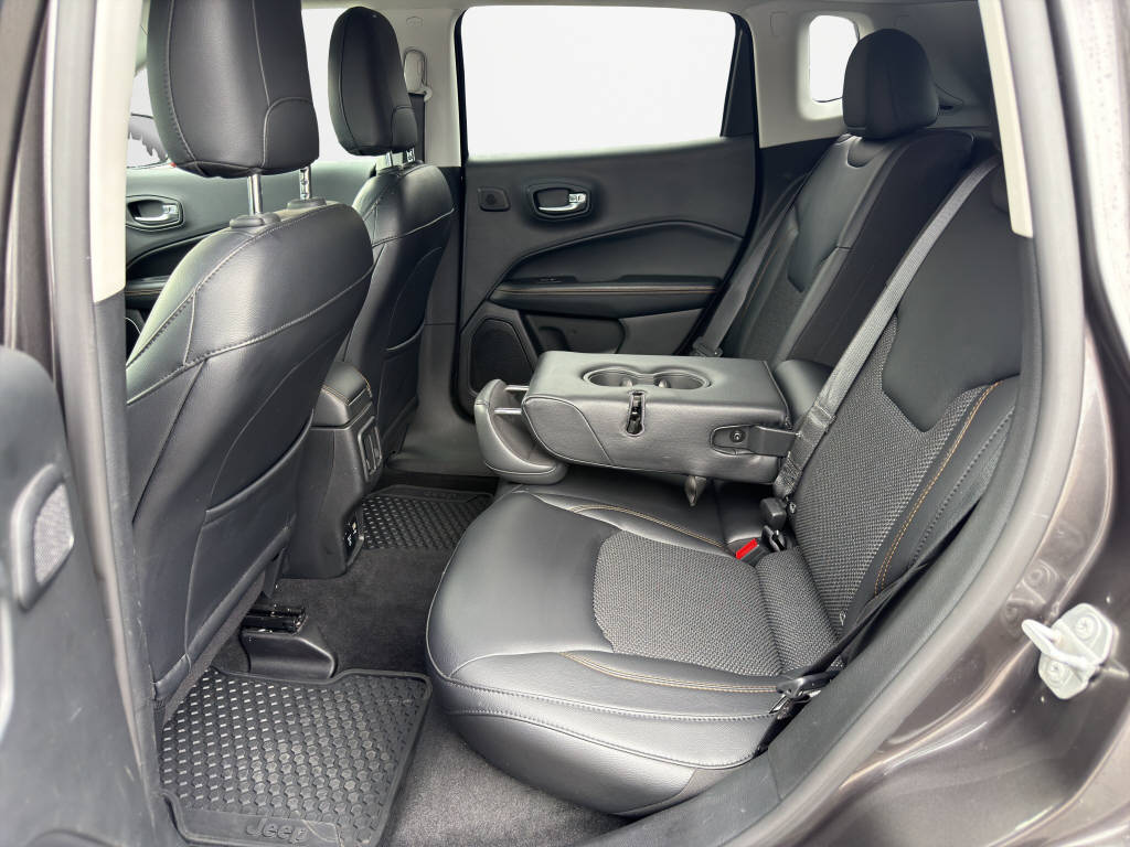 JEEP Compass 2.0 CRD Opening Ed. AWD-image-13