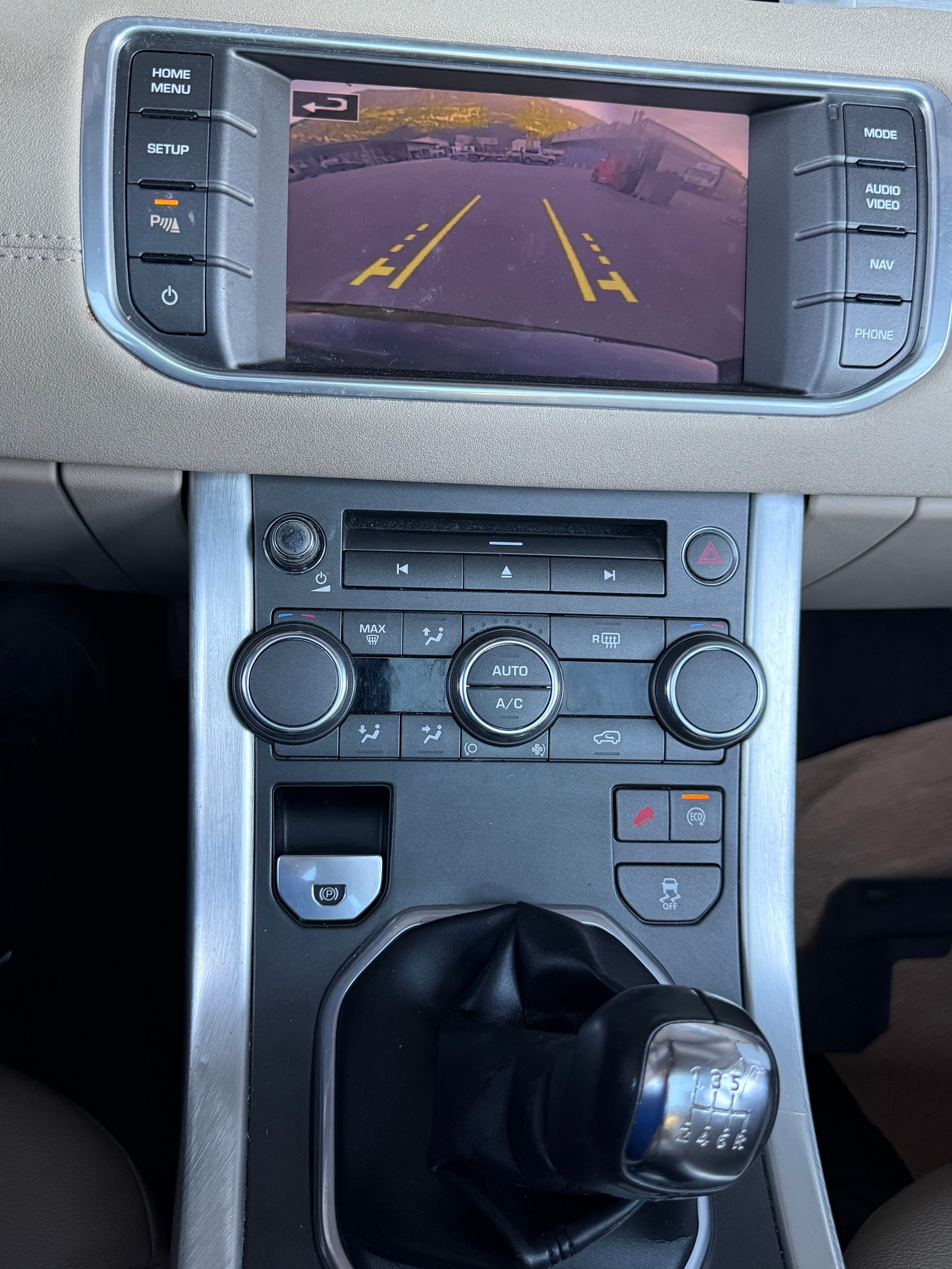 LAND ROVER Range Rover Evoque 2.2 TD4 Prestige-image-10