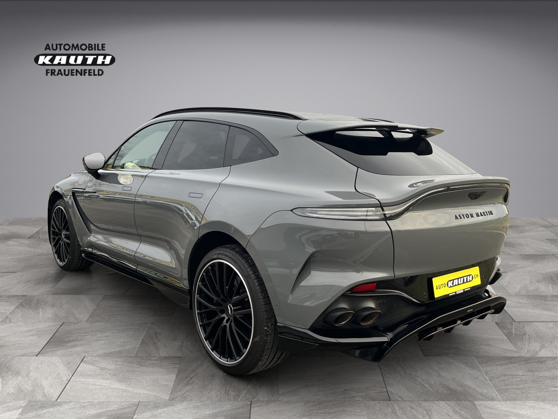 ASTON MARTIN DBX 4.0 V8 *New Modell mit 707 PS*-image-2