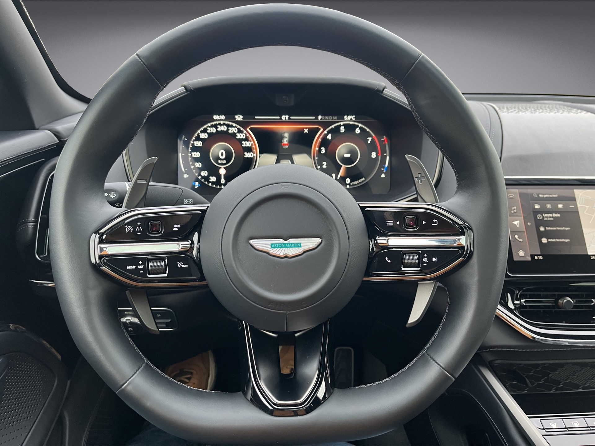 ASTON MARTIN DBX 4.0 V8 *New Modell mit 707 PS*-image-20