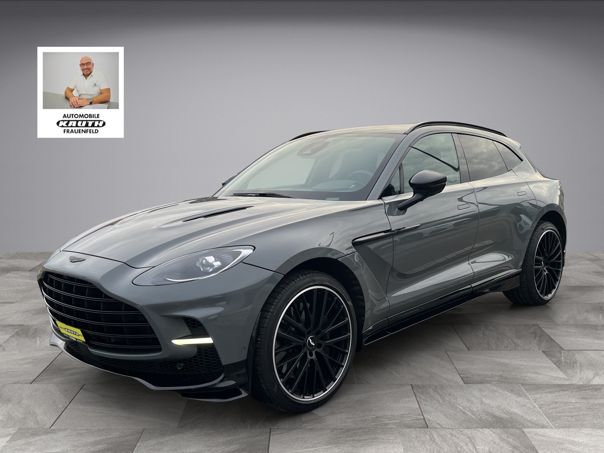ASTON MARTIN DBX 4.0 V8 *New Modell mit 707 PS*-image-0