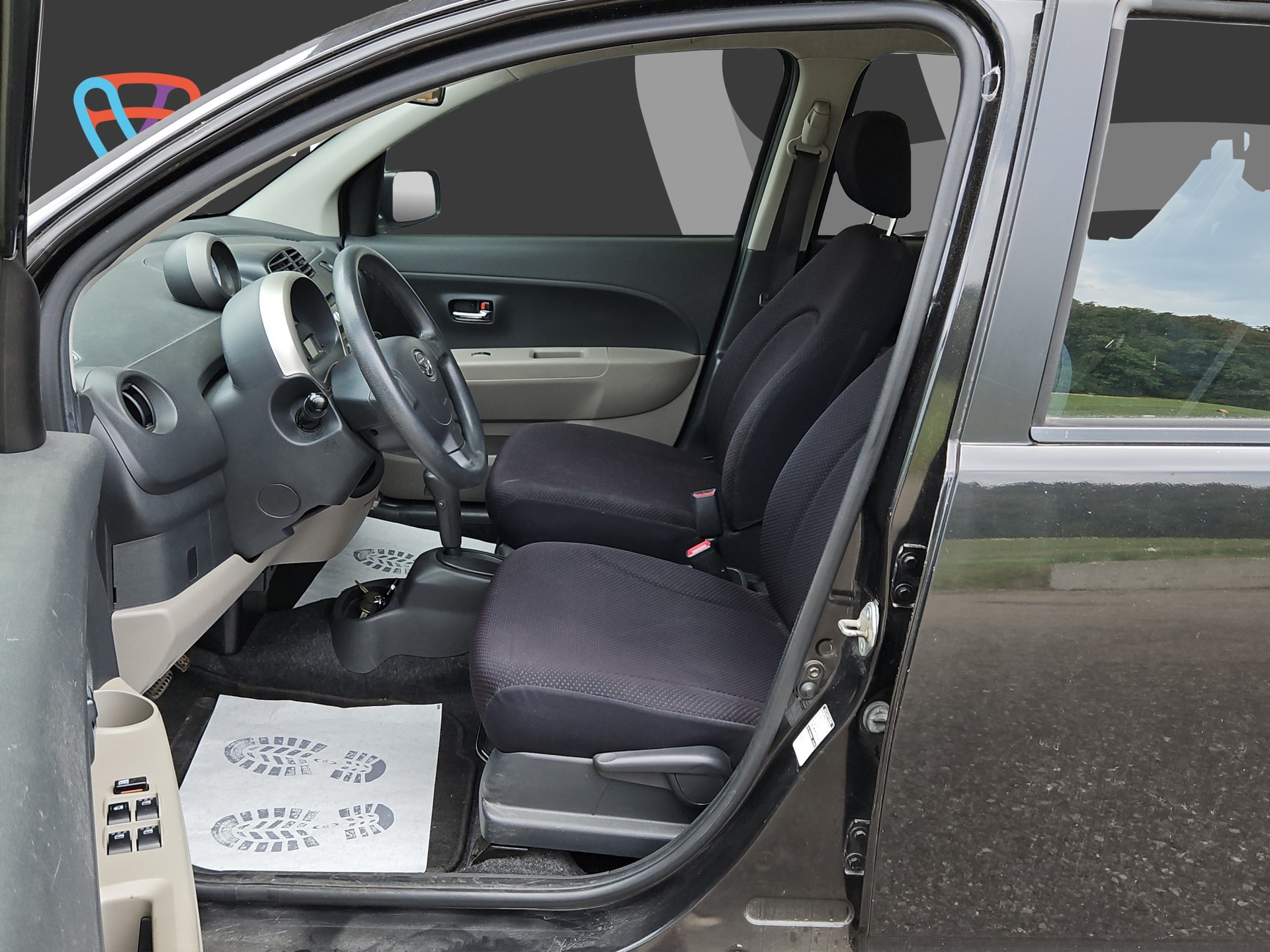DAIHATSU Sirion 1.3 S eco-4WD Automatic-image-13
