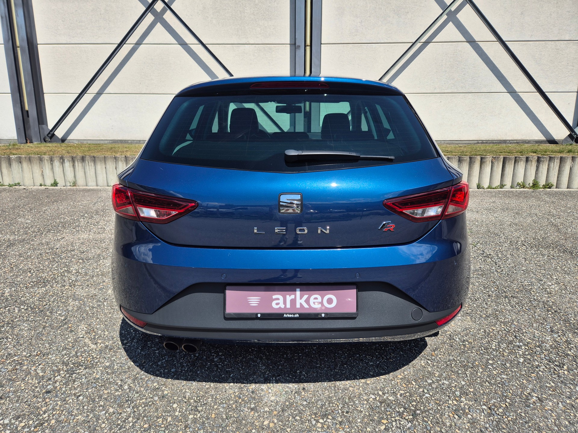 SEAT Leon 1.8 TSI FR Line DSG-image-3