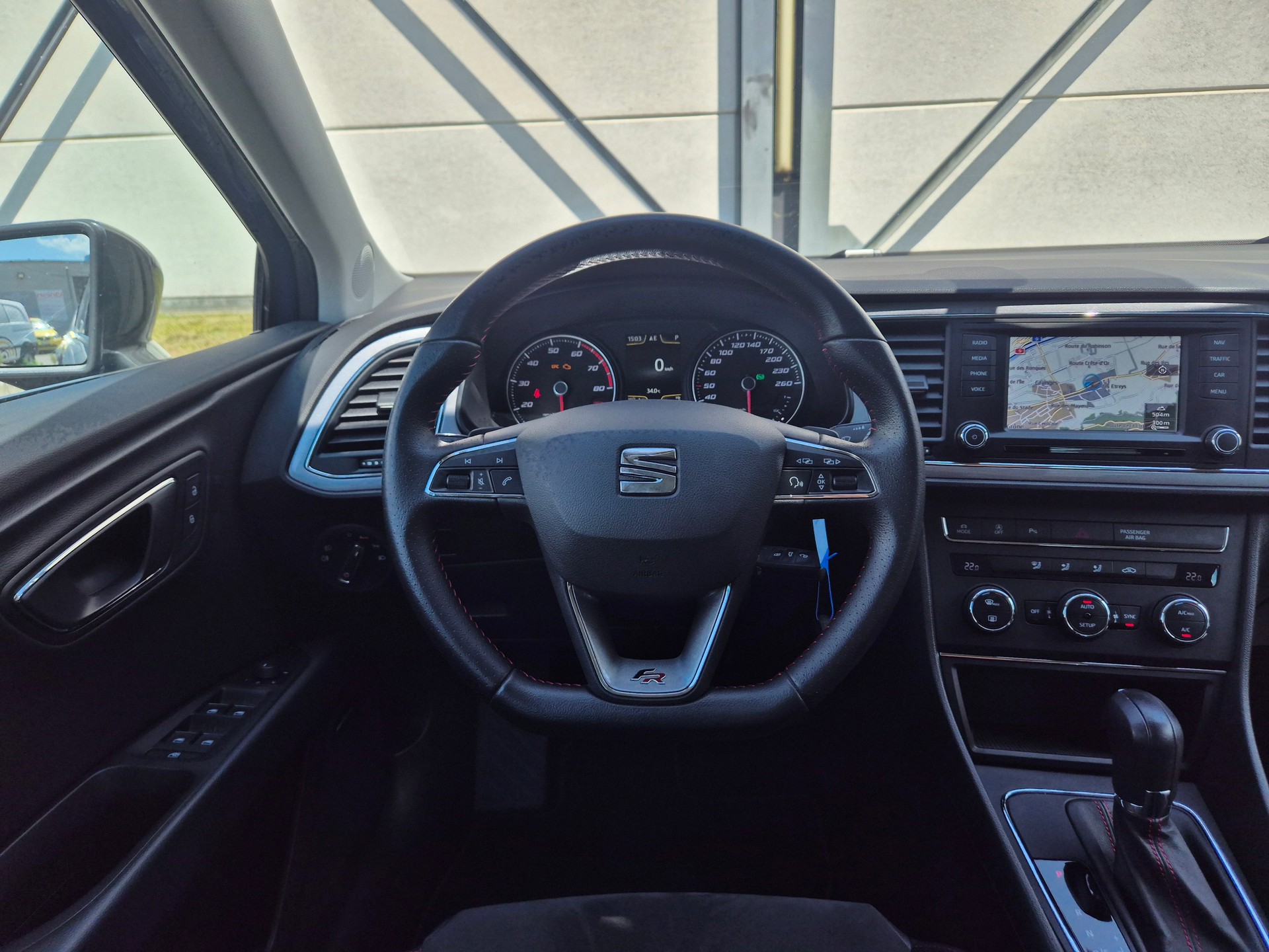 SEAT Leon 1.8 TSI FR Line DSG-image-6