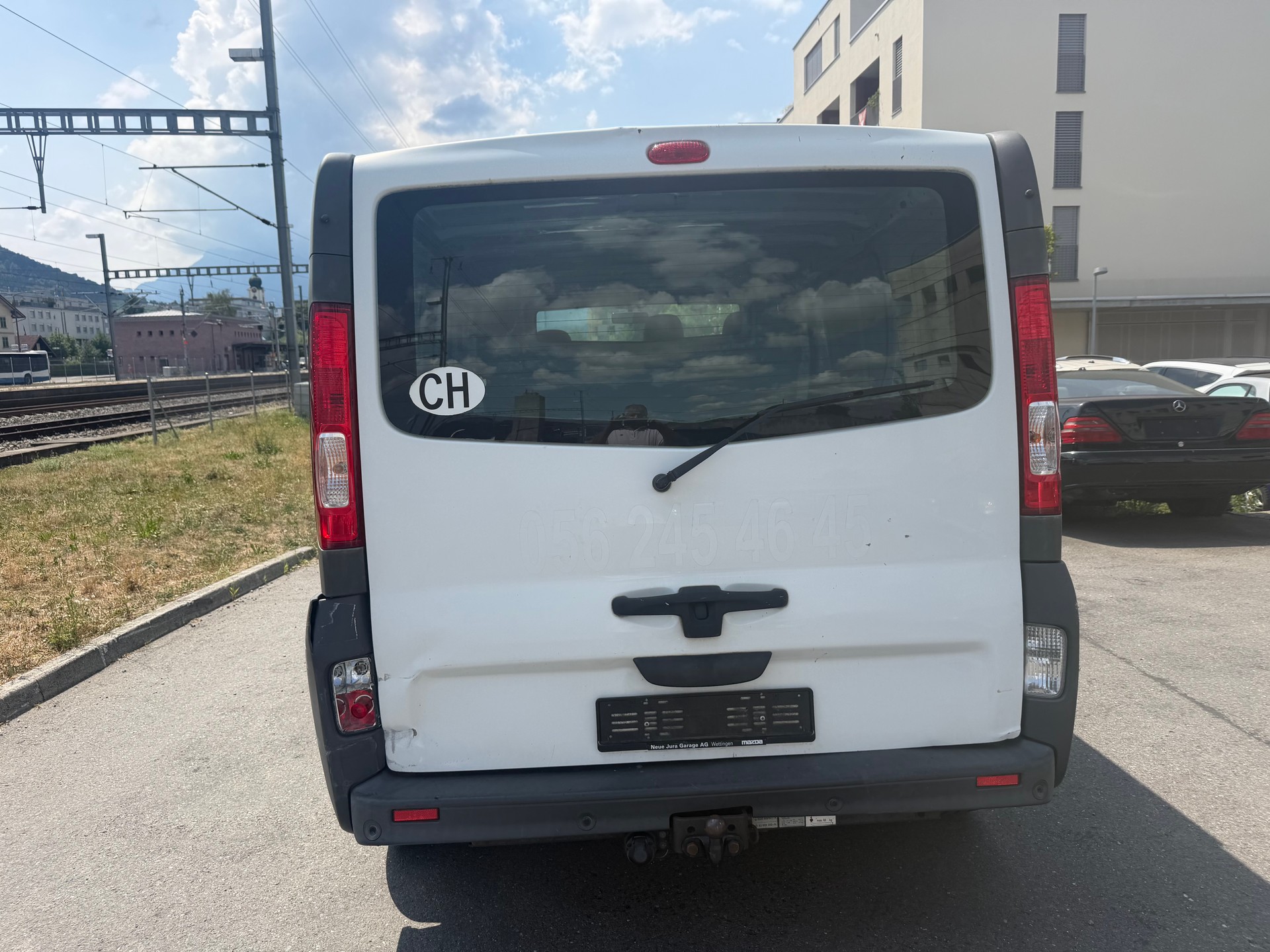 RENAULT Trafic 2.0 dCi 115 2.9t L1H1-image-1