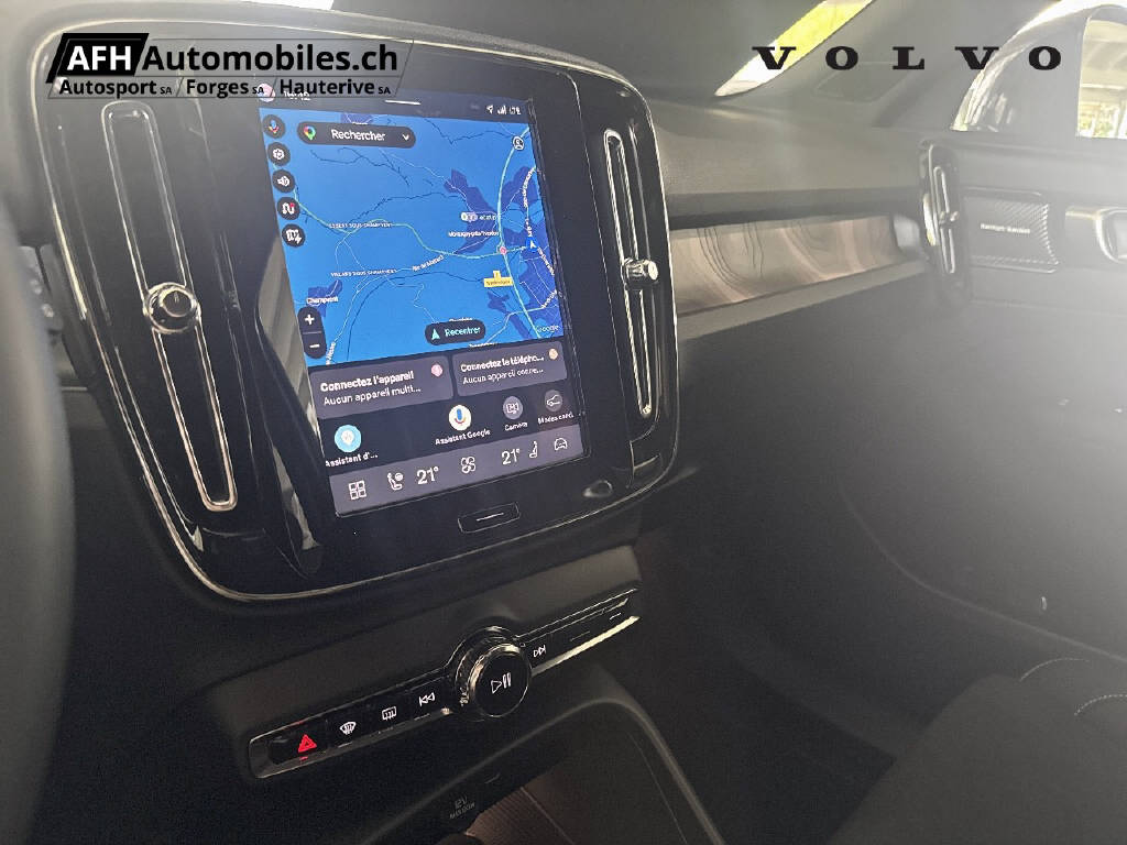 VOLVO EX40 Twin Black Edition AWD-image-11