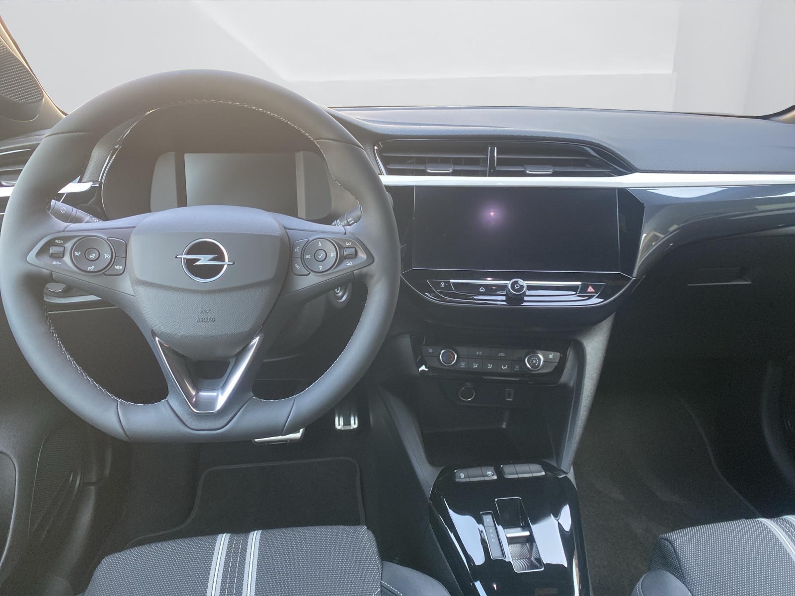 OPEL Corsa 1.2 T Hybrid Viva-image-13