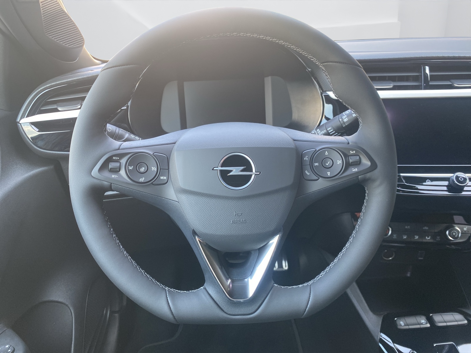 OPEL Corsa 1.2 T Hybrid Viva-image-14