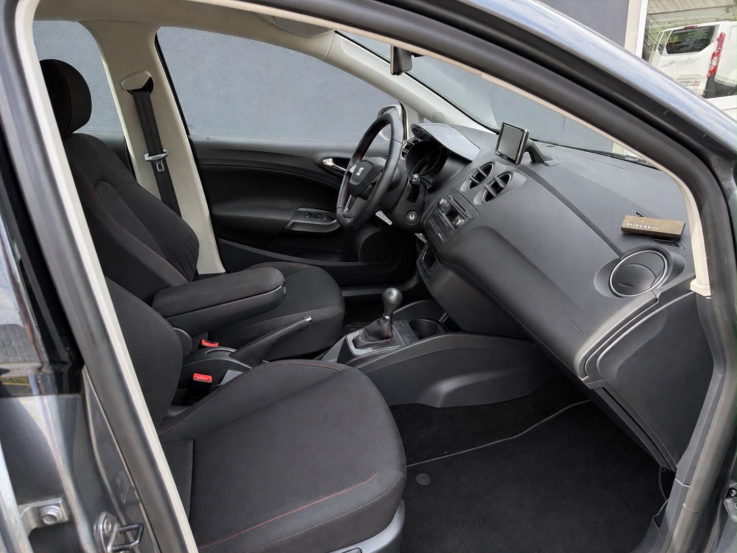 SEAT Ibiza 1.2 TSI FR DSG-image-12