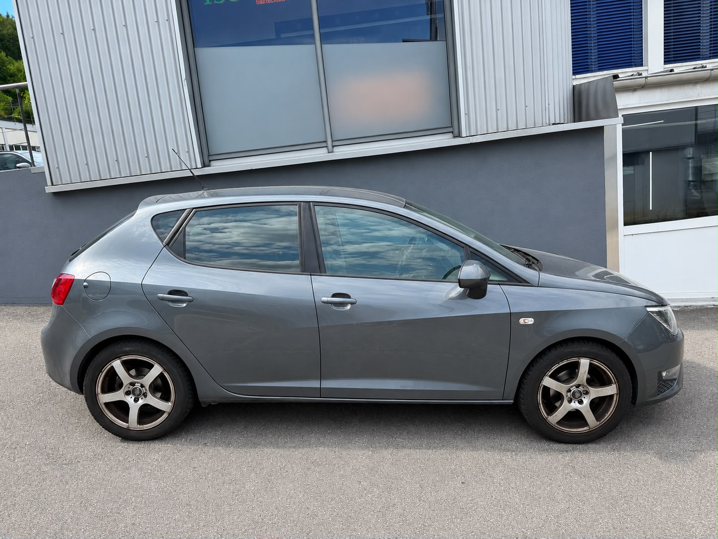SEAT Ibiza 1.2 TSI FR DSG-image-4