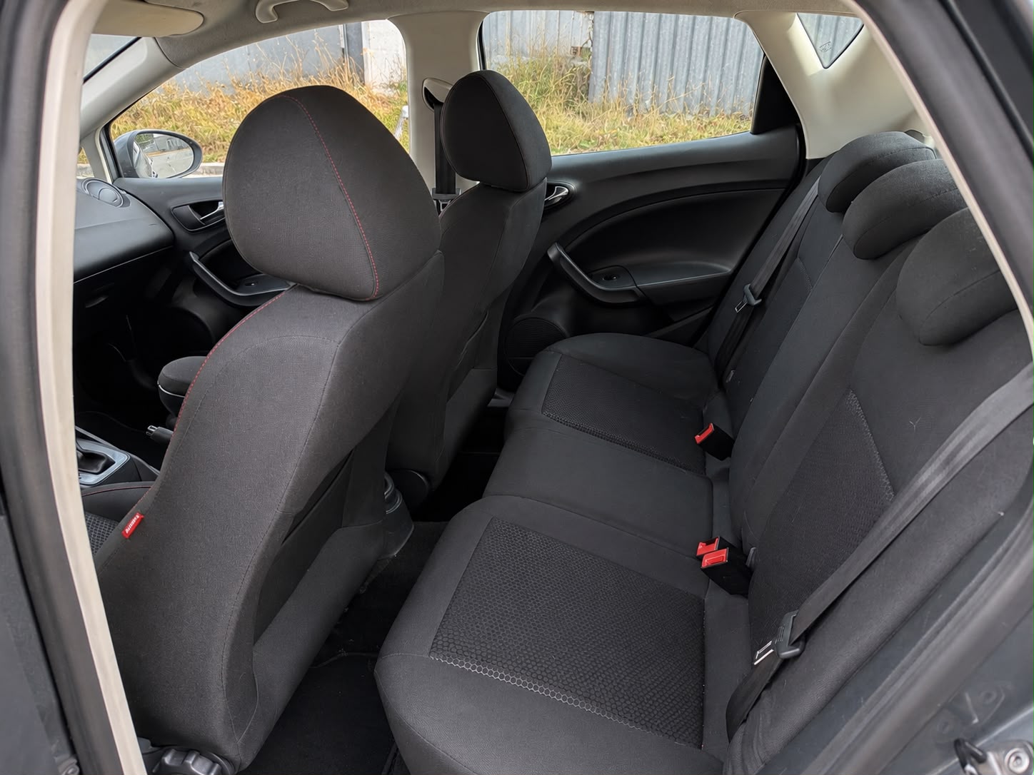 SEAT Ibiza 1.2 TSI FR DSG-image-13