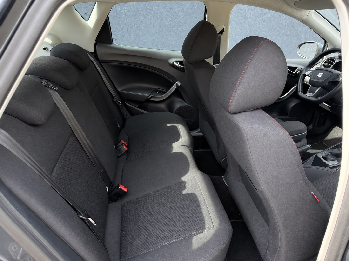 SEAT Ibiza 1.2 TSI FR DSG-image-14