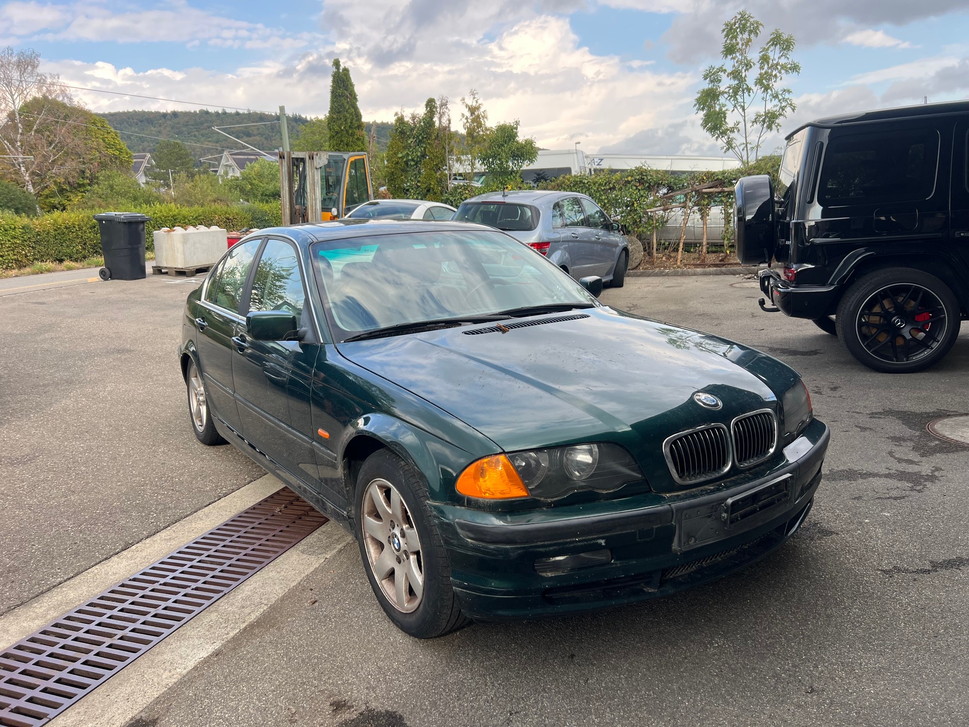 BMW 328i-image-0