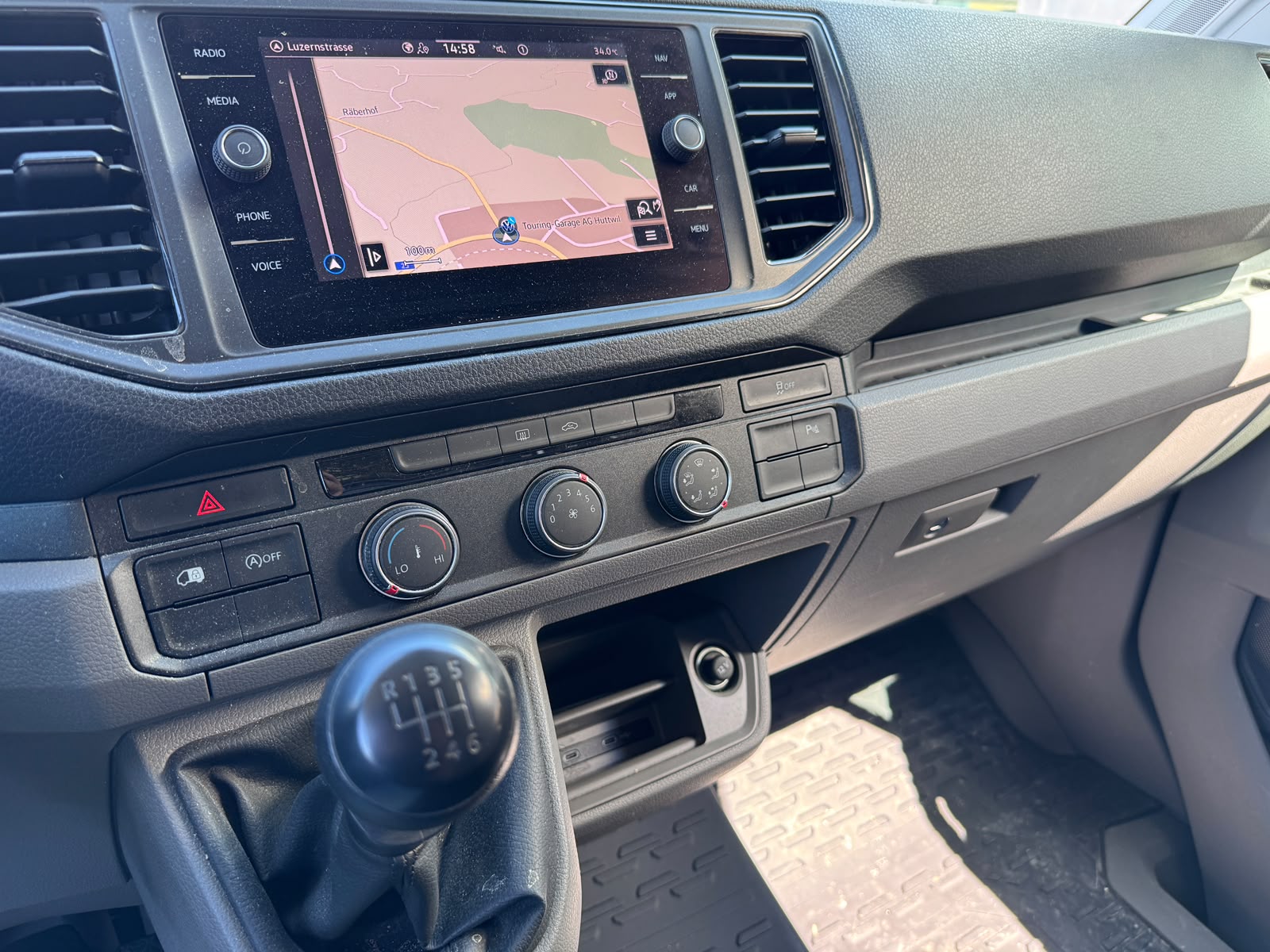 VW Crafter 35 2.0 TDI L3 4Motion Motorrad-Transporter-image-20
