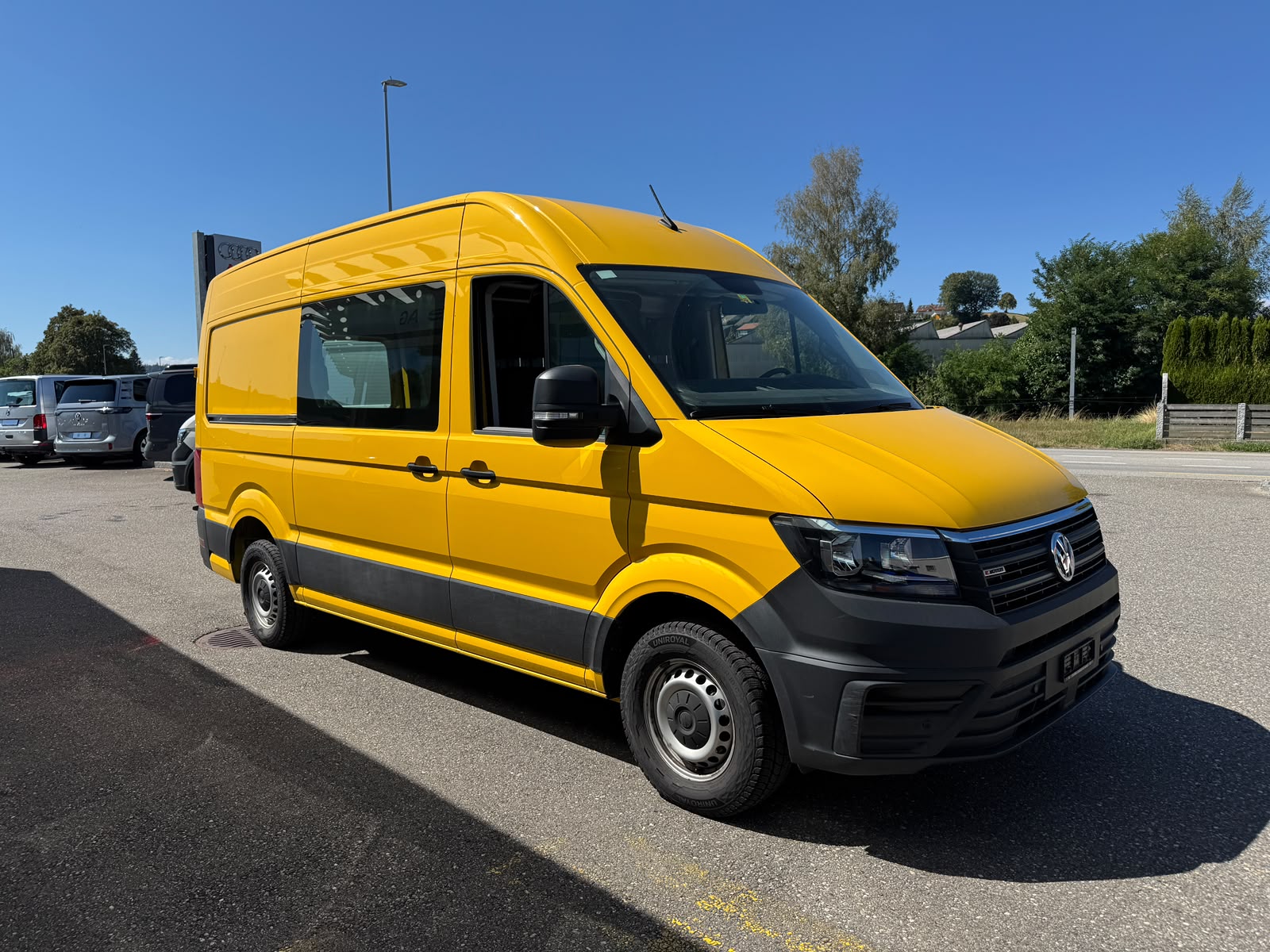 VW Crafter 35 2.0 TDI L3 4Motion Motorrad-Transporter-image-16