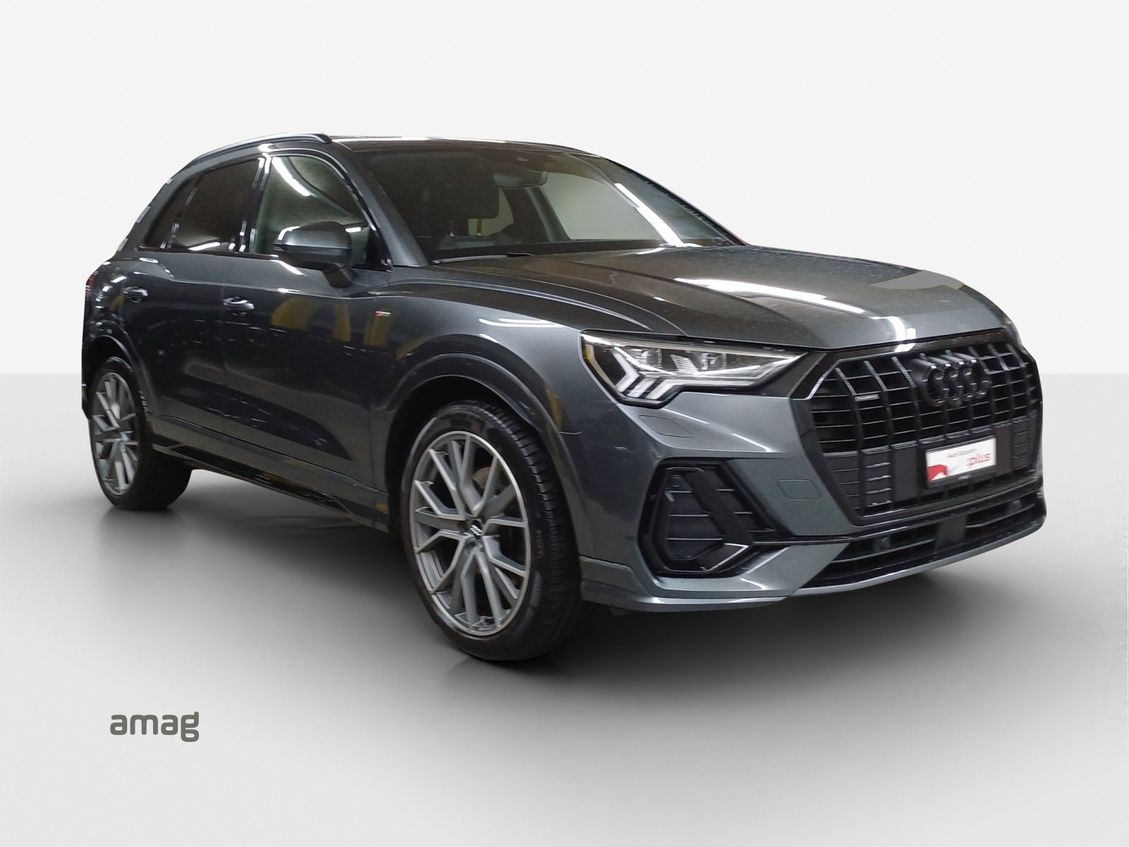 AUDI Q3 45 TFSI S line quattro S-tronic-image-5