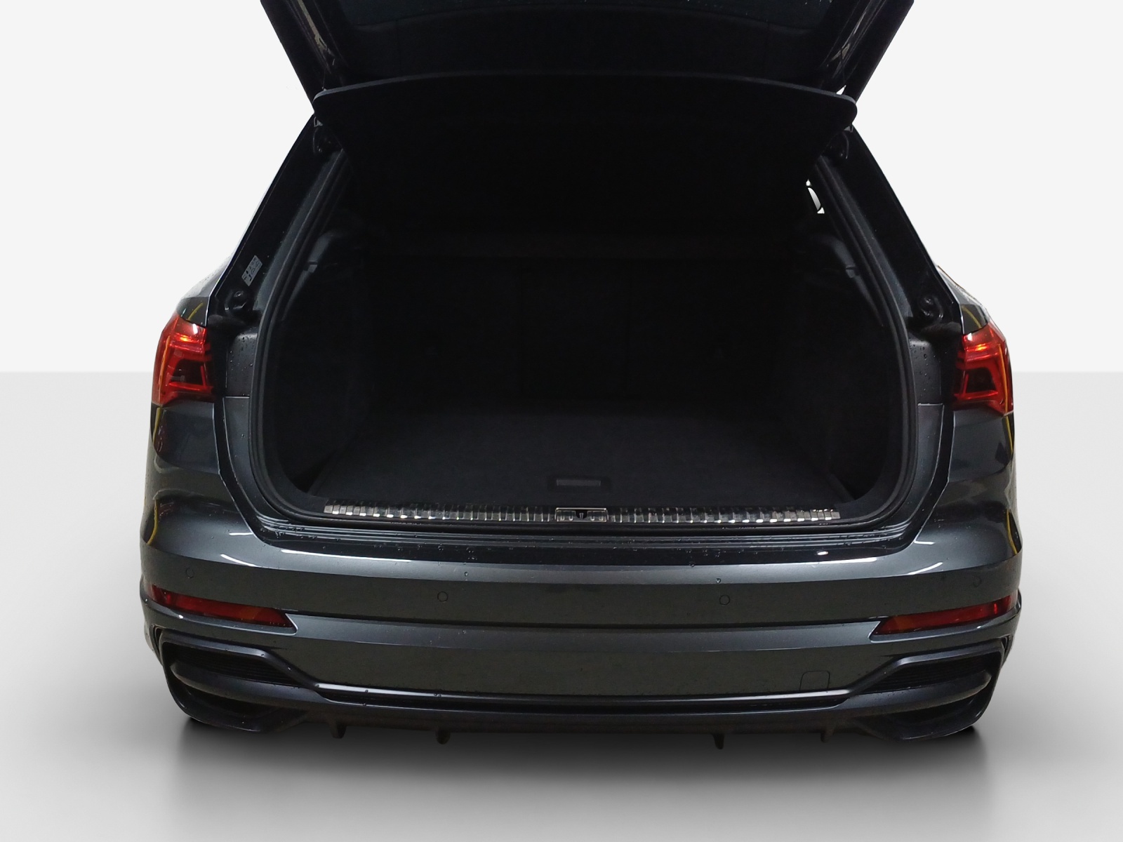 AUDI Q3 45 TFSI S line quattro S-tronic-image-12
