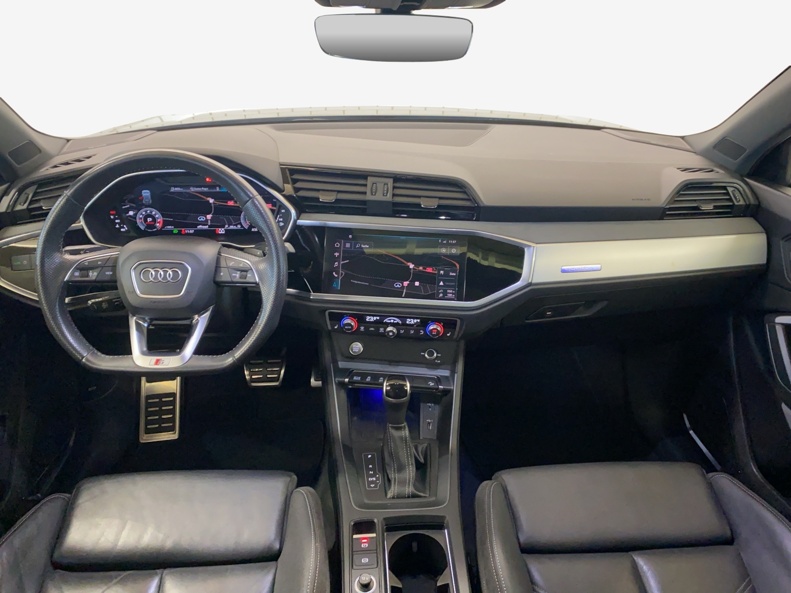 AUDI Q3 45 TFSI S line quattro S-tronic-image-8