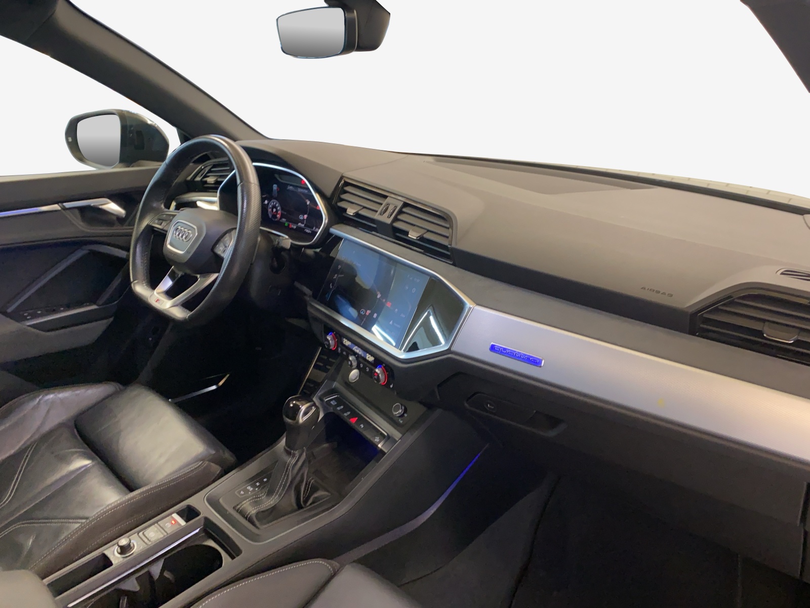 AUDI Q3 45 TFSI S line quattro S-tronic-image-13