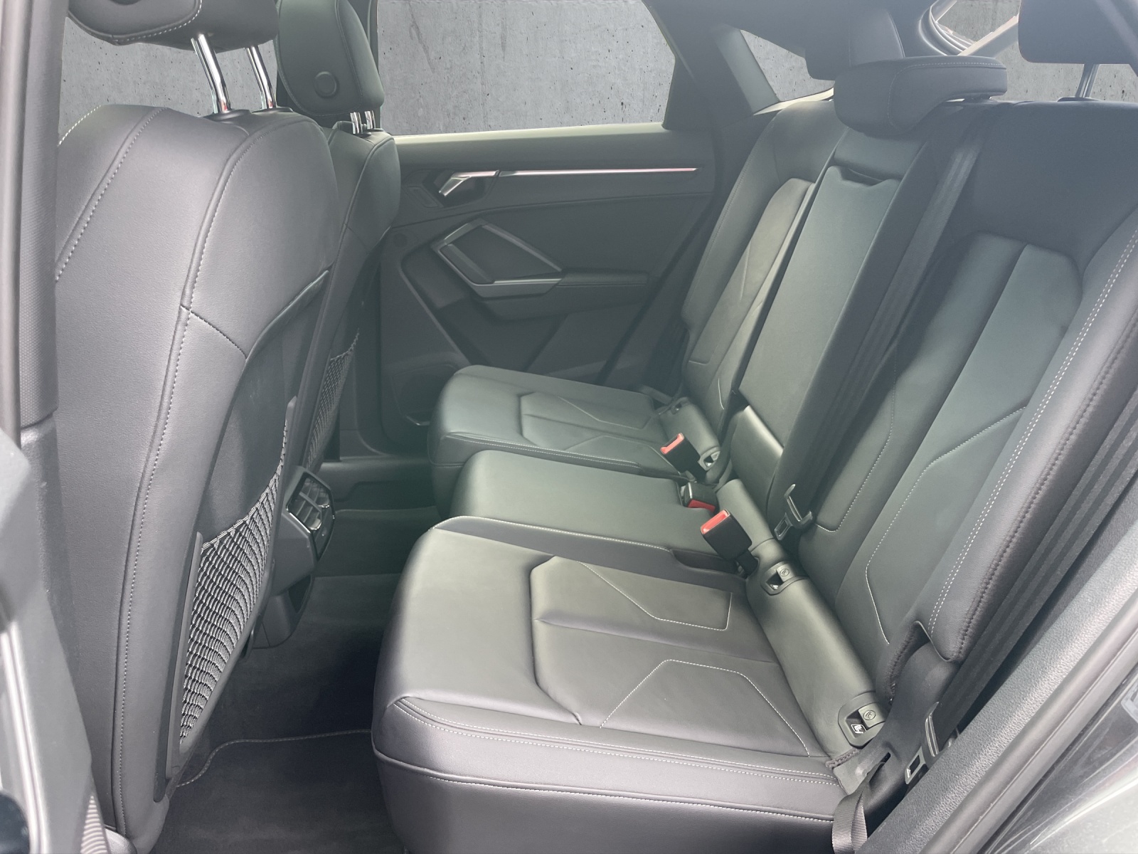 AUDI Q3 Sportback 40 TDI S line Attraction quattro S-tronic-image-13