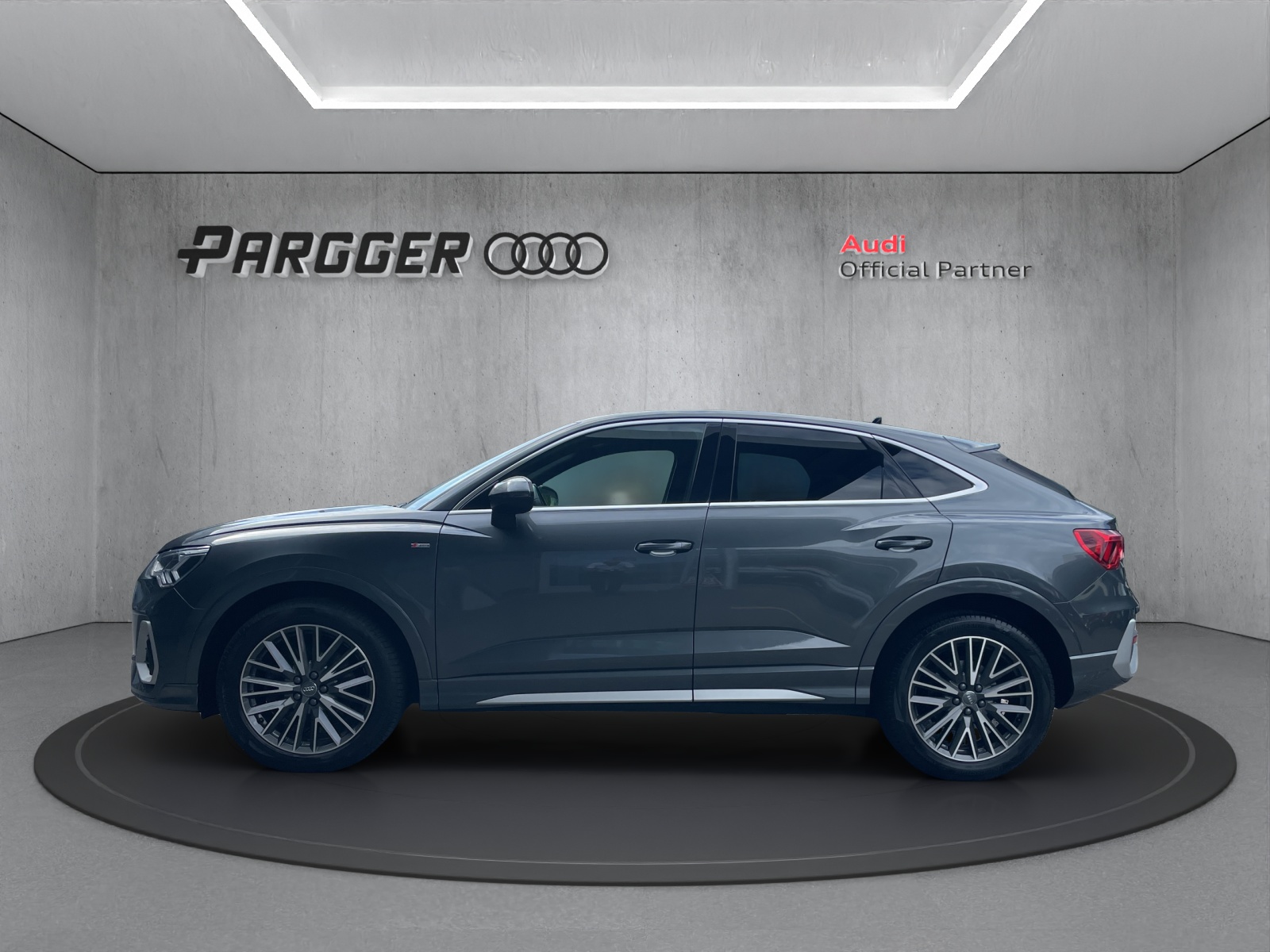AUDI Q3 Sportback 40 TDI S line Attraction quattro S-tronic-image-2