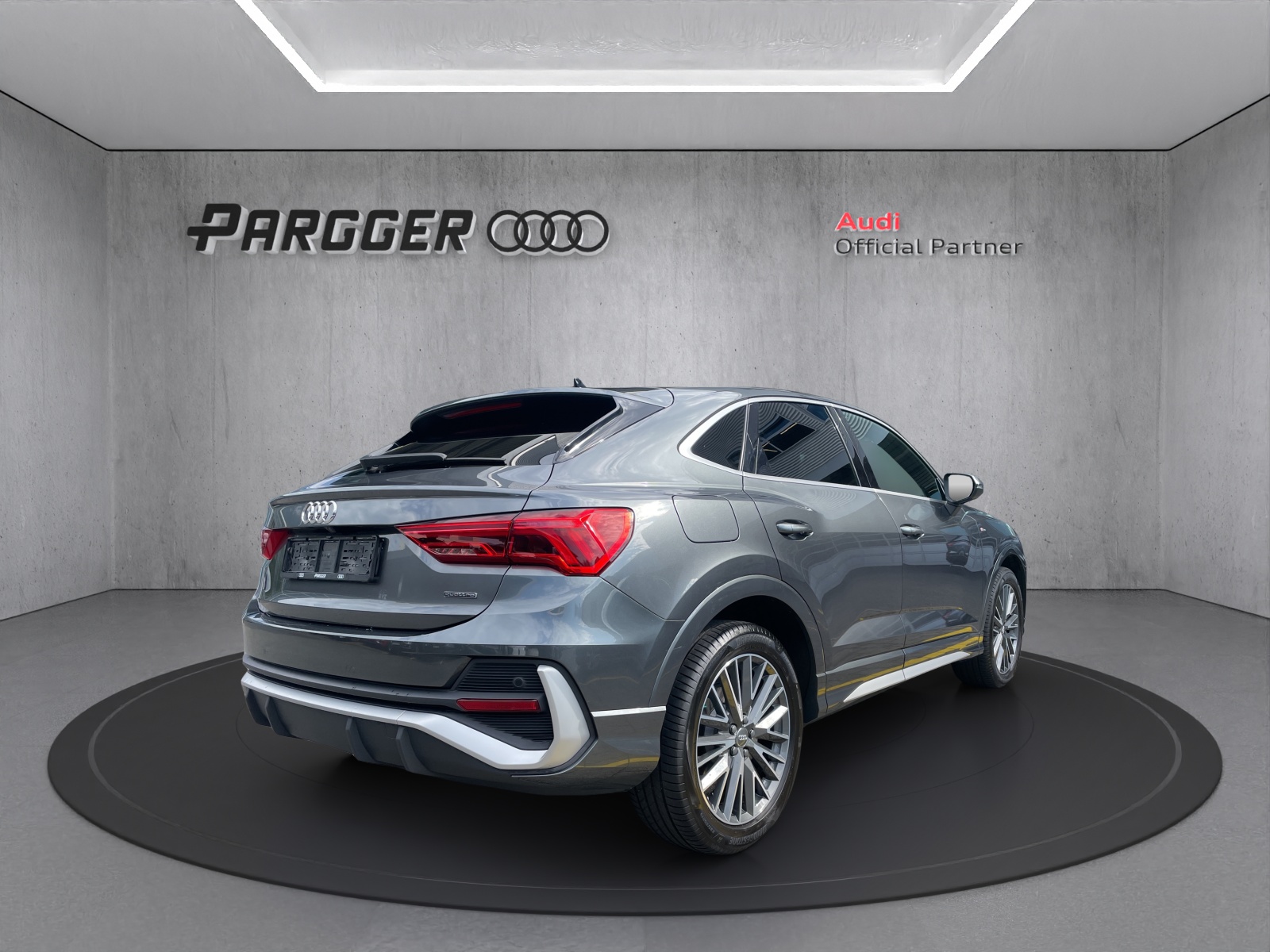 AUDI Q3 Sportback 40 TDI S line Attraction quattro S-tronic-image-5