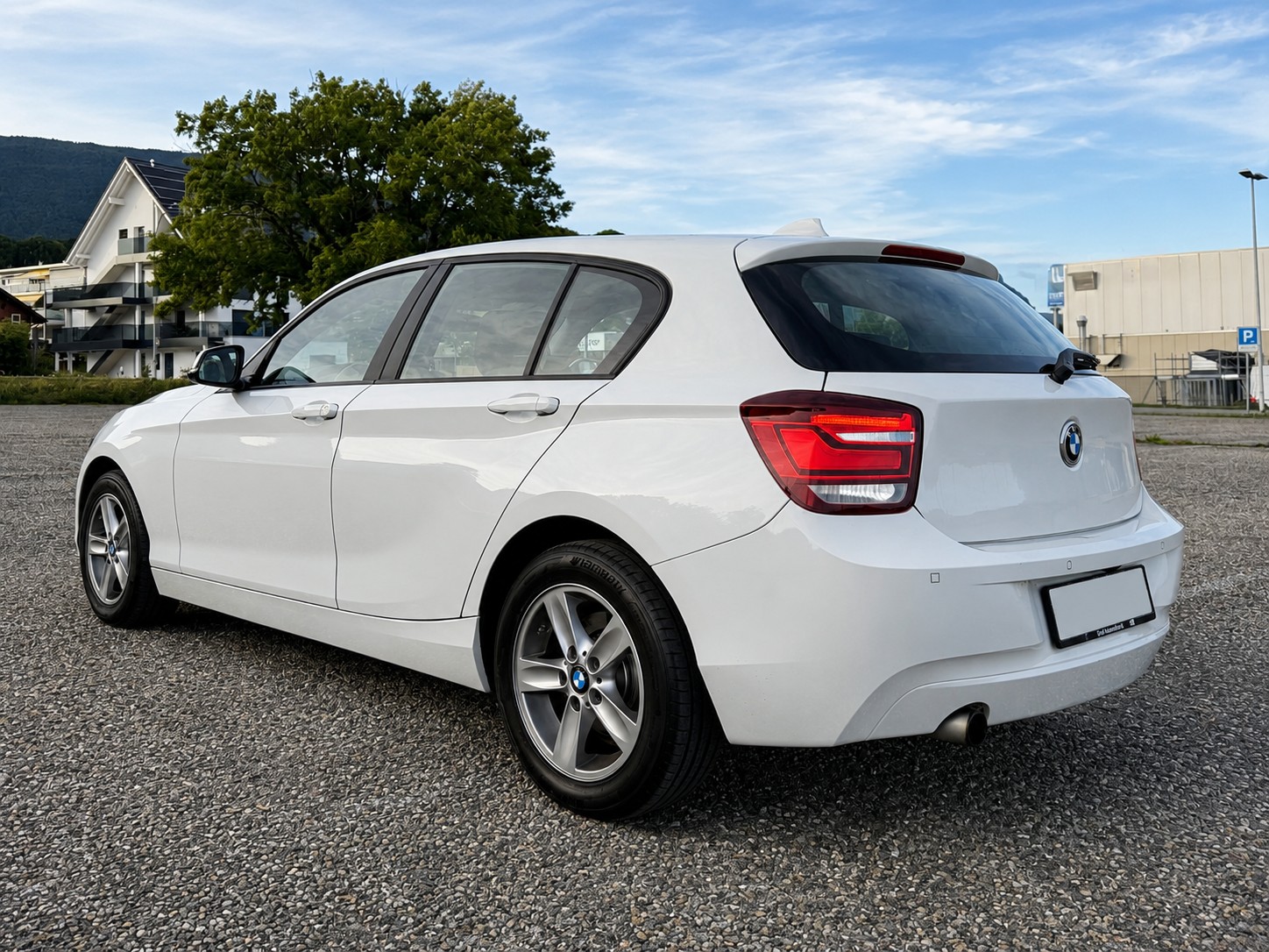 BMW 116i Steptronic-image-4