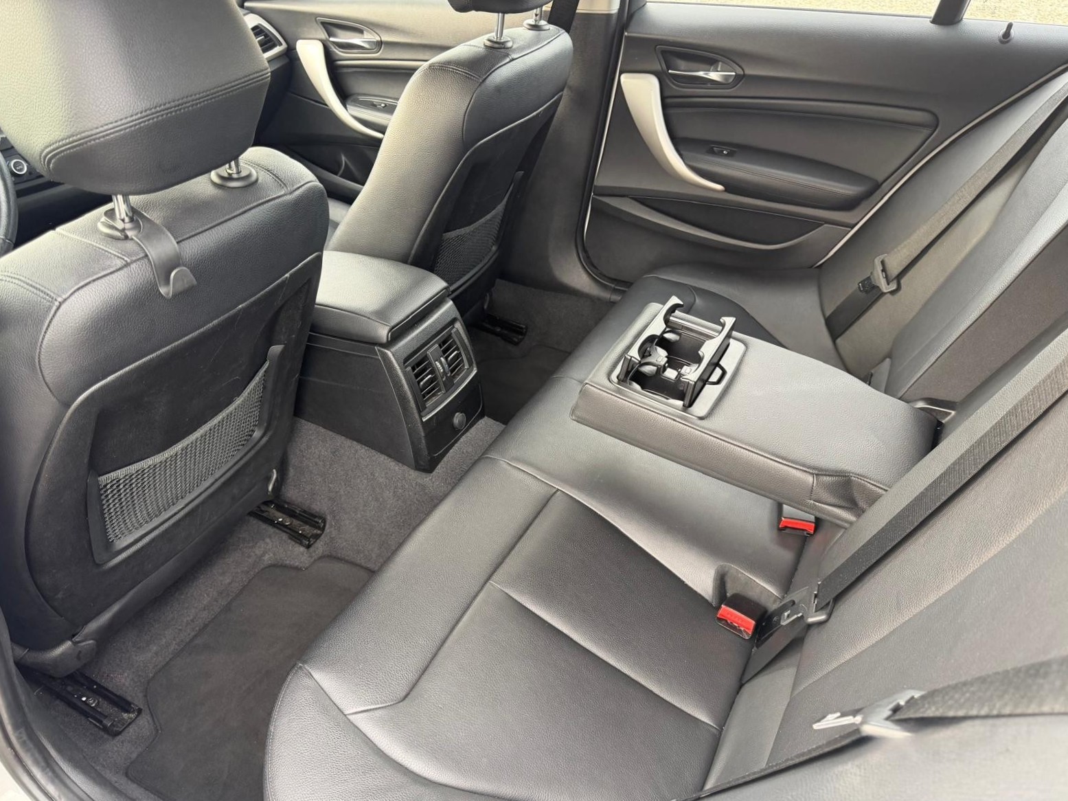 BMW 116i Steptronic-image-12