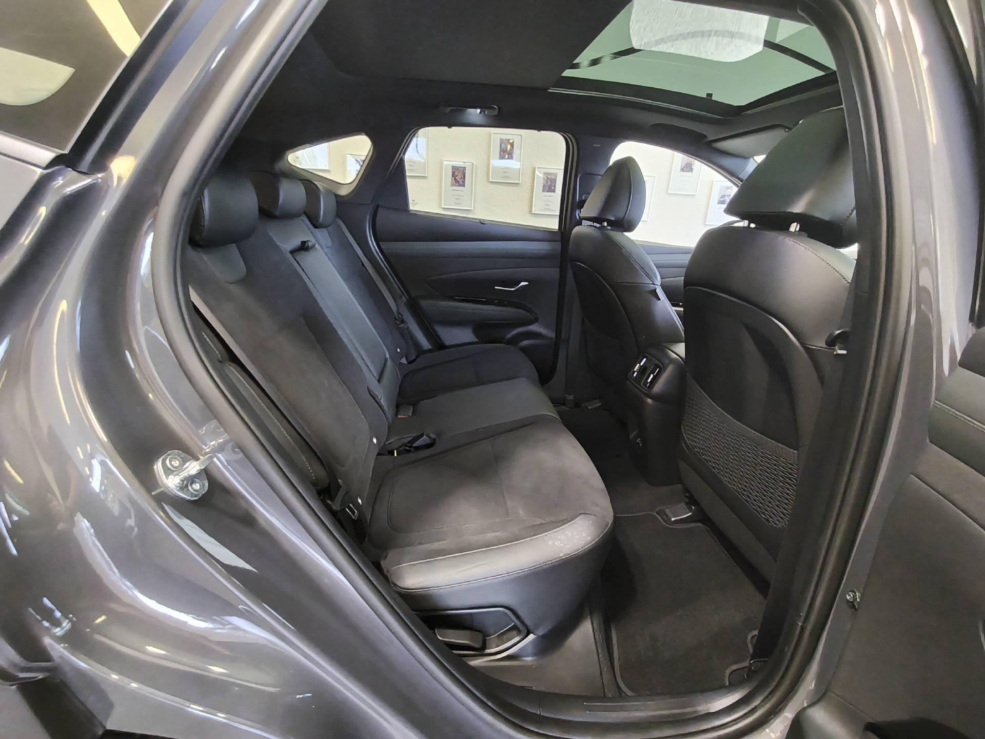 HYUNDAI Tucson 1.6 T-GDi PHEV 20th Anniversary 4WD-image-10