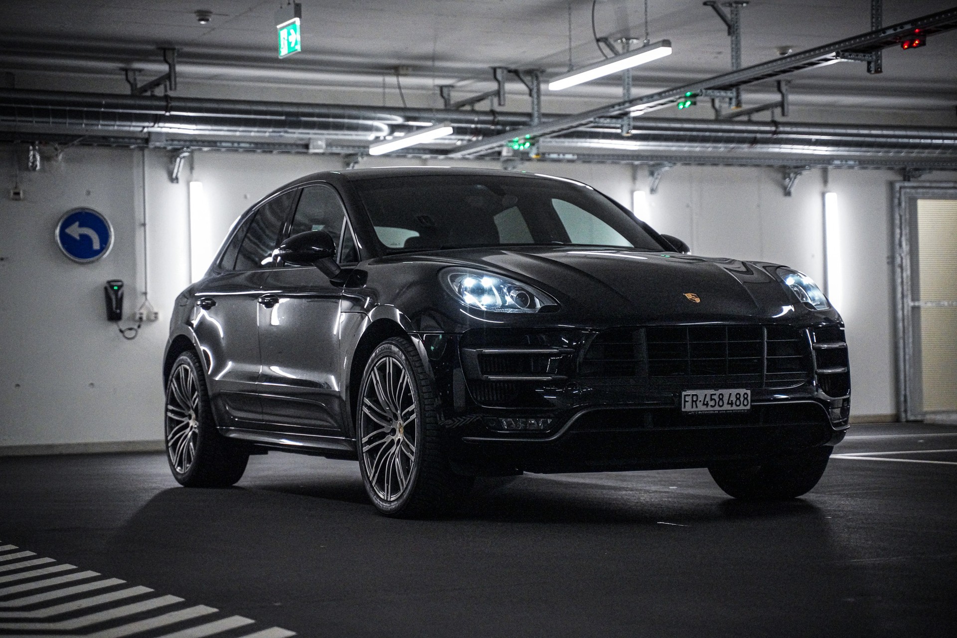 PORSCHE Macan Turbo PDK