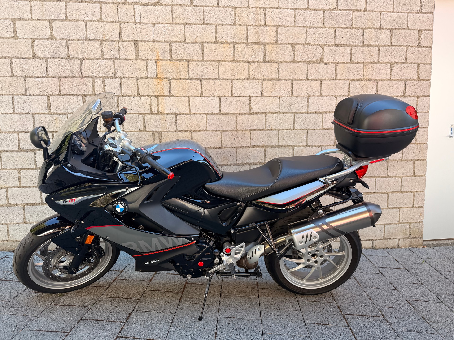 BMW F 800 GT-showroom-element-1