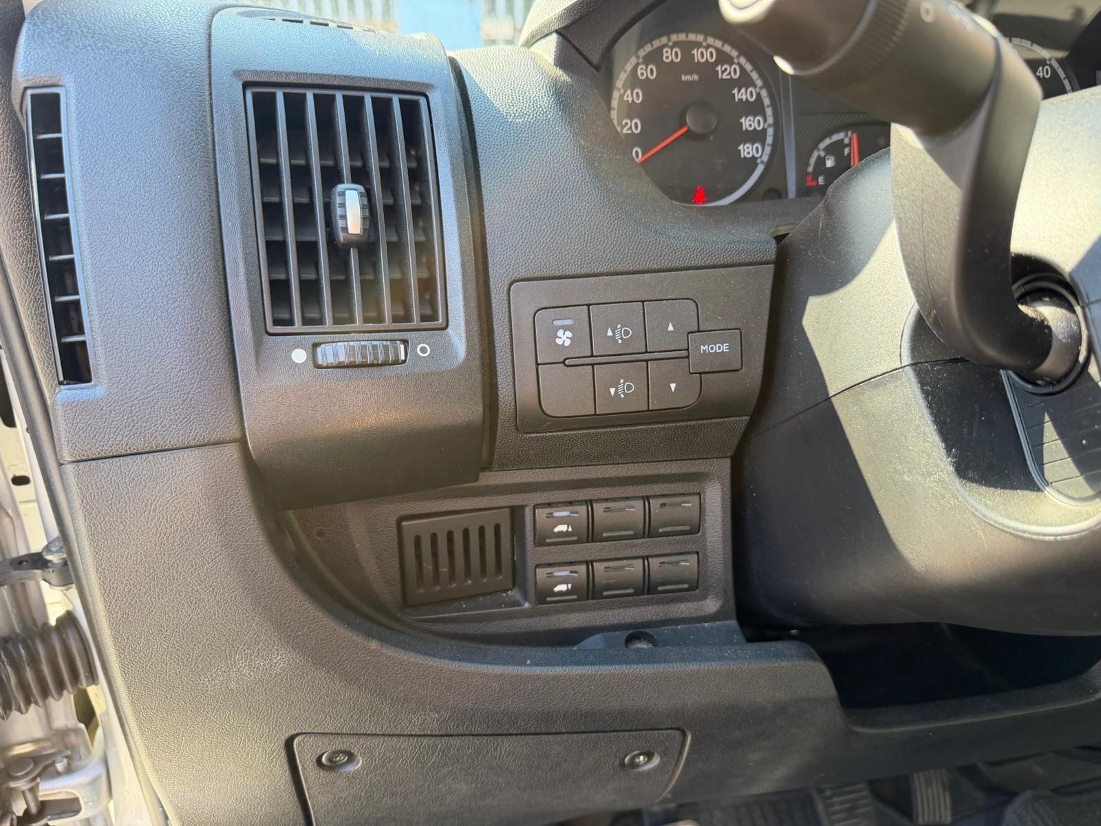 CITROEN Jumper 2.2 HDi 33 L2H2-image-17