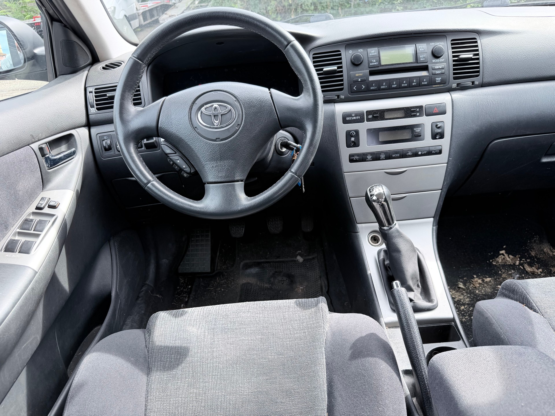 TOYOTA Corolla 1.6 Linea Sol-image-5