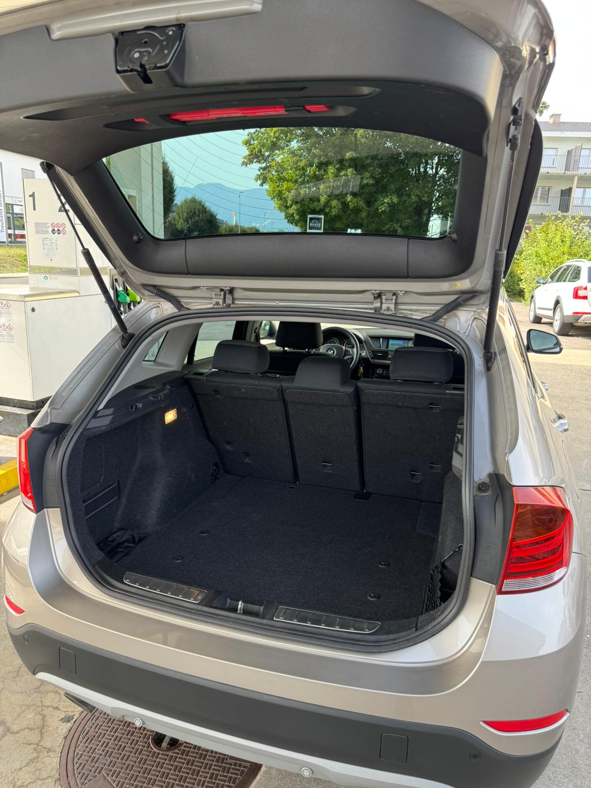 BMW X1 sDrive 20d Steptronic-image-8