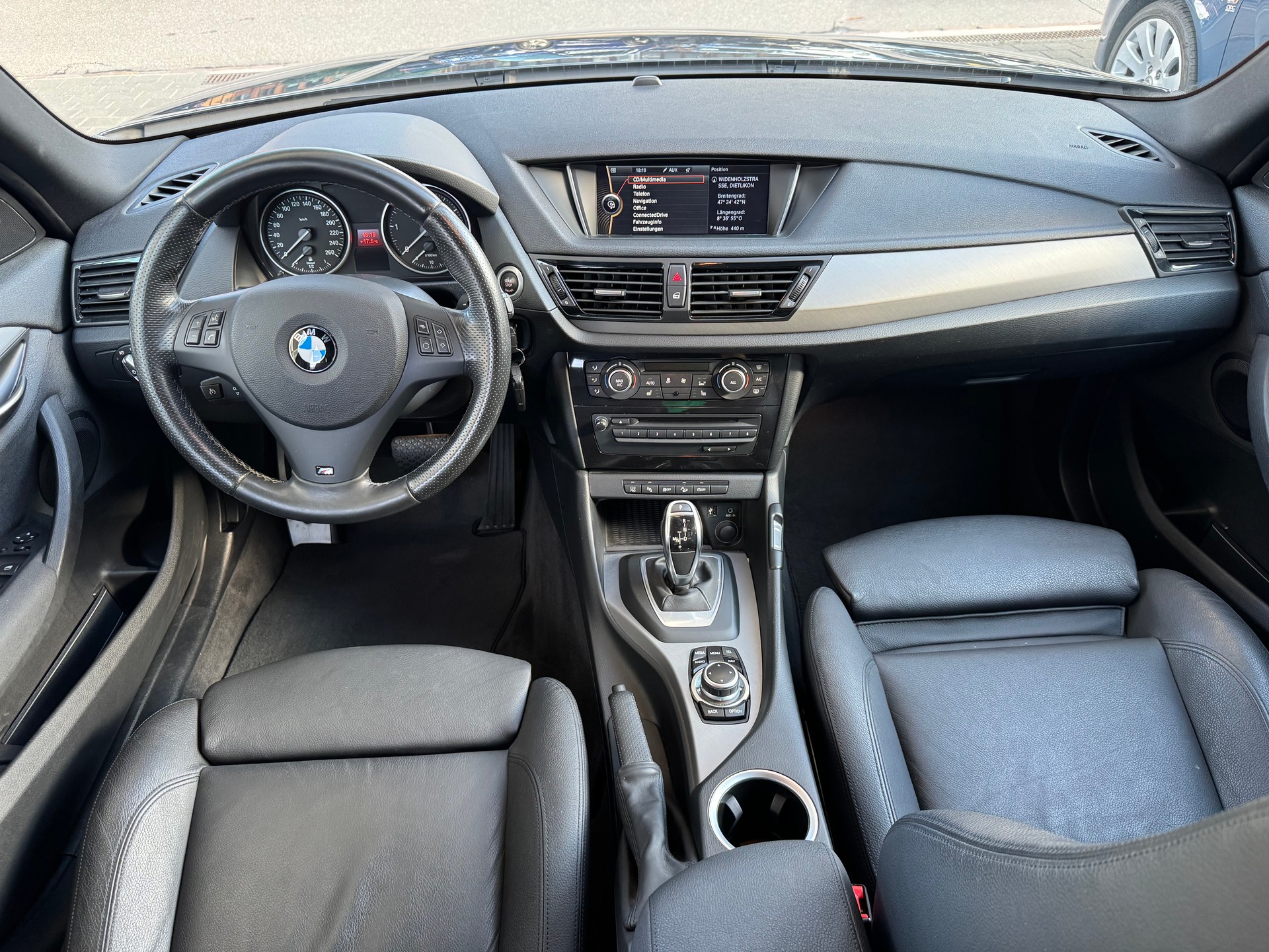 BMW X1 xDrive 20d Sport Line Steptronic-image-4