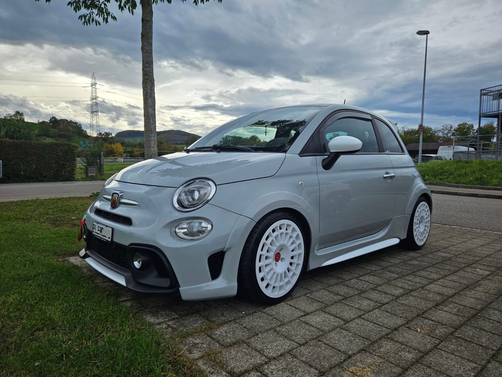 FIAT 500 Abarth-image-0